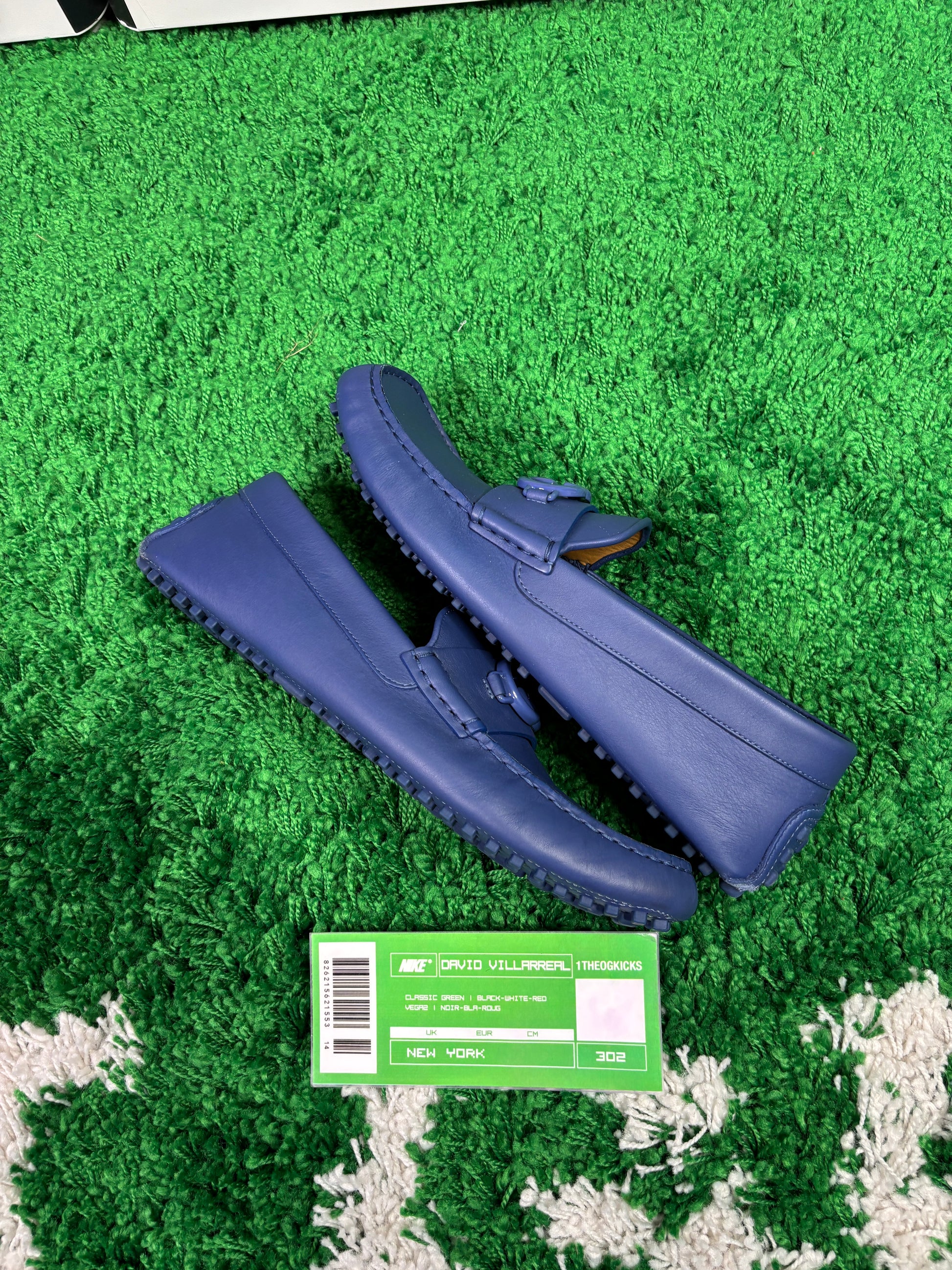 Gucci Interlocking GG Leather Loafers - Size 10.5