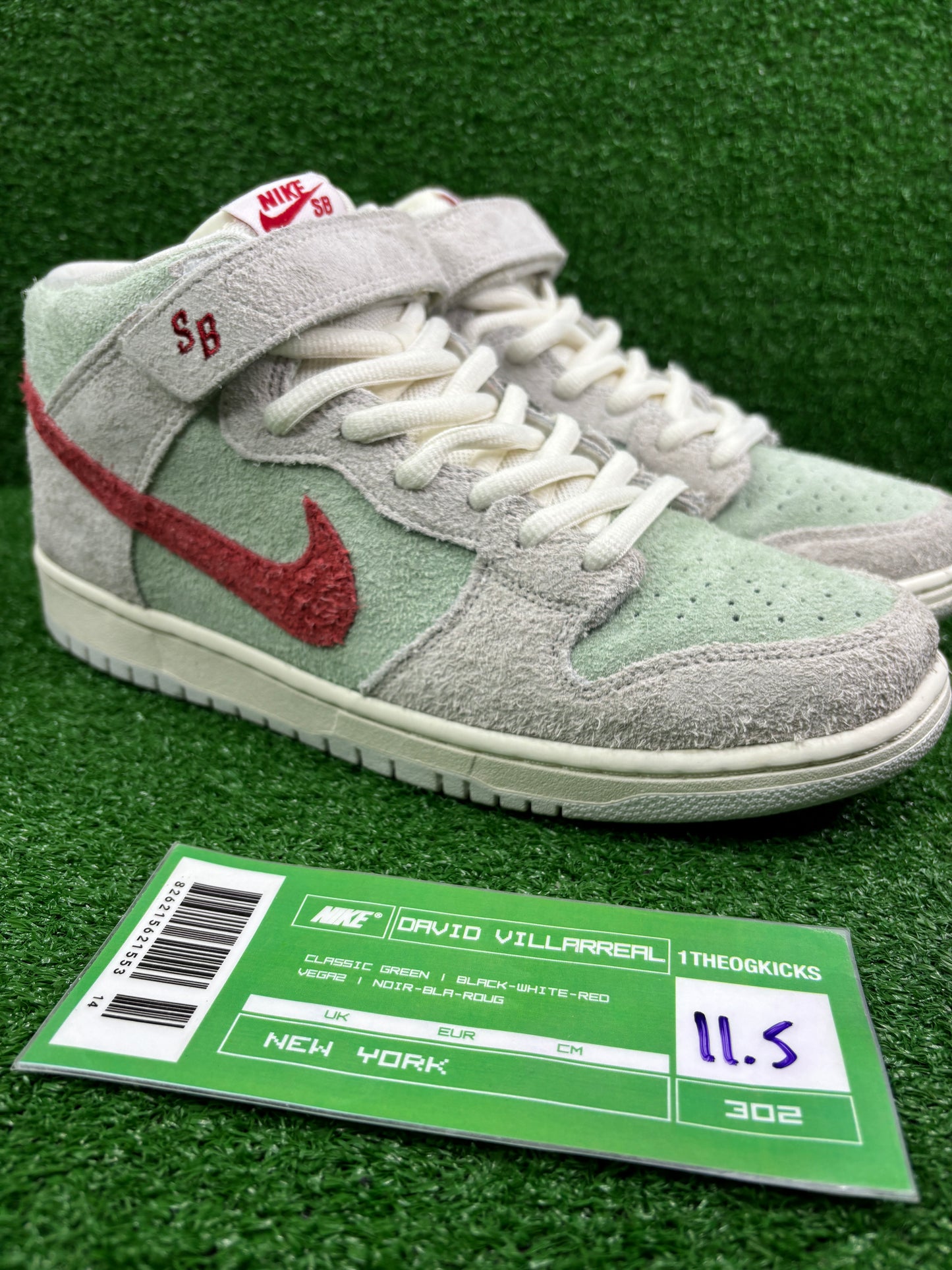 Nike Sb Dunk Mid White Widow - Size 11.5