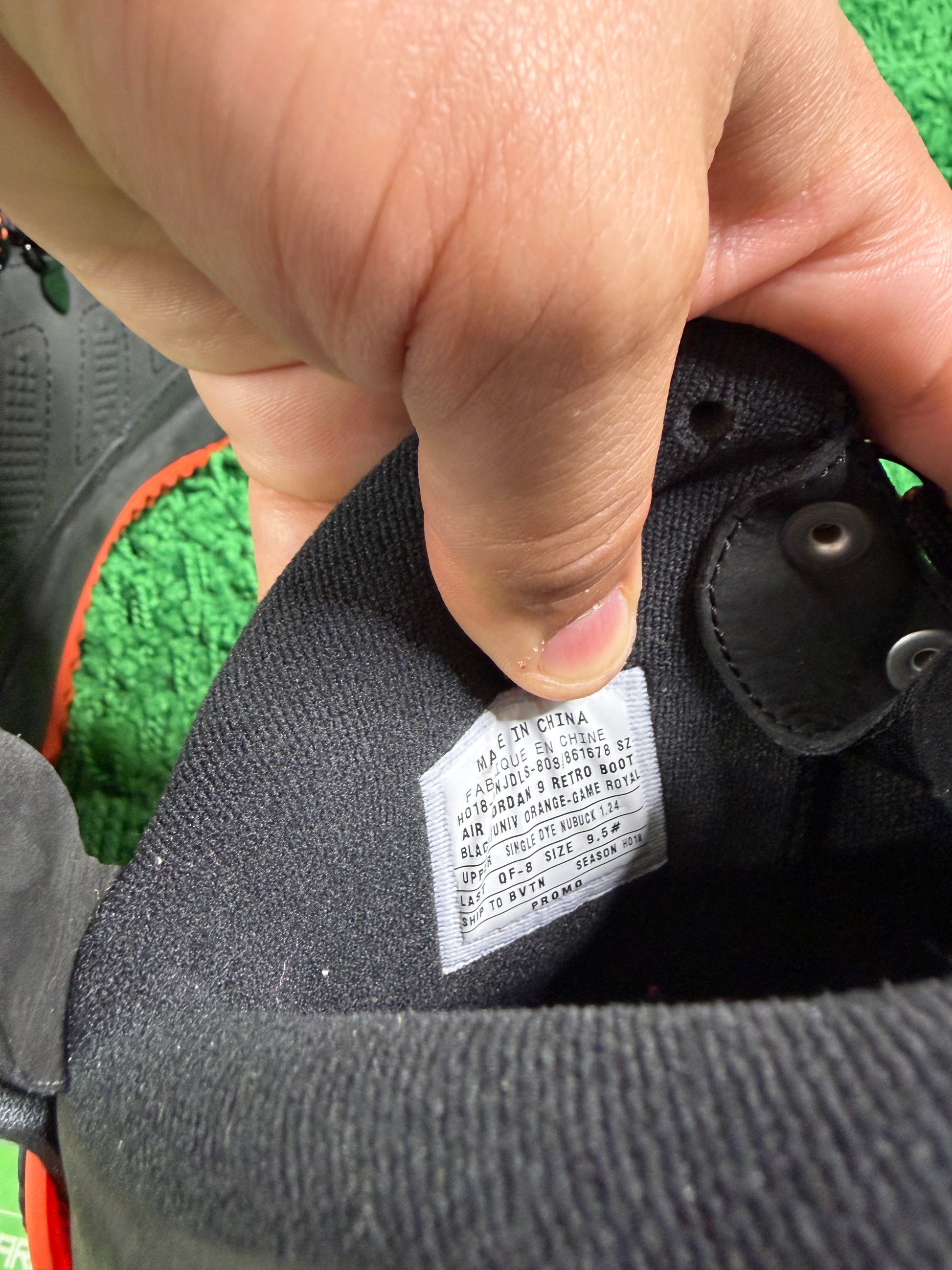 Jordan 9 Gators PE Sample - Size 9.5