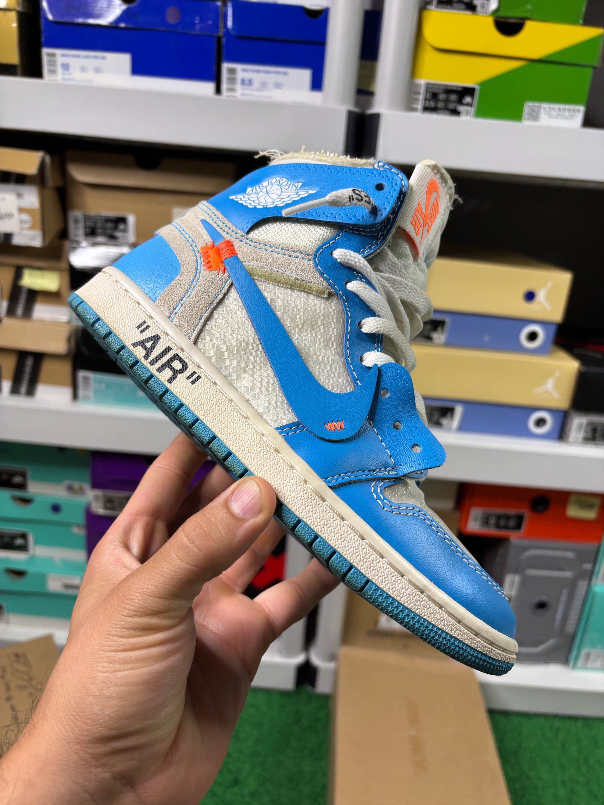 Jordan 1 OFF WHITE UNC- size 5.5