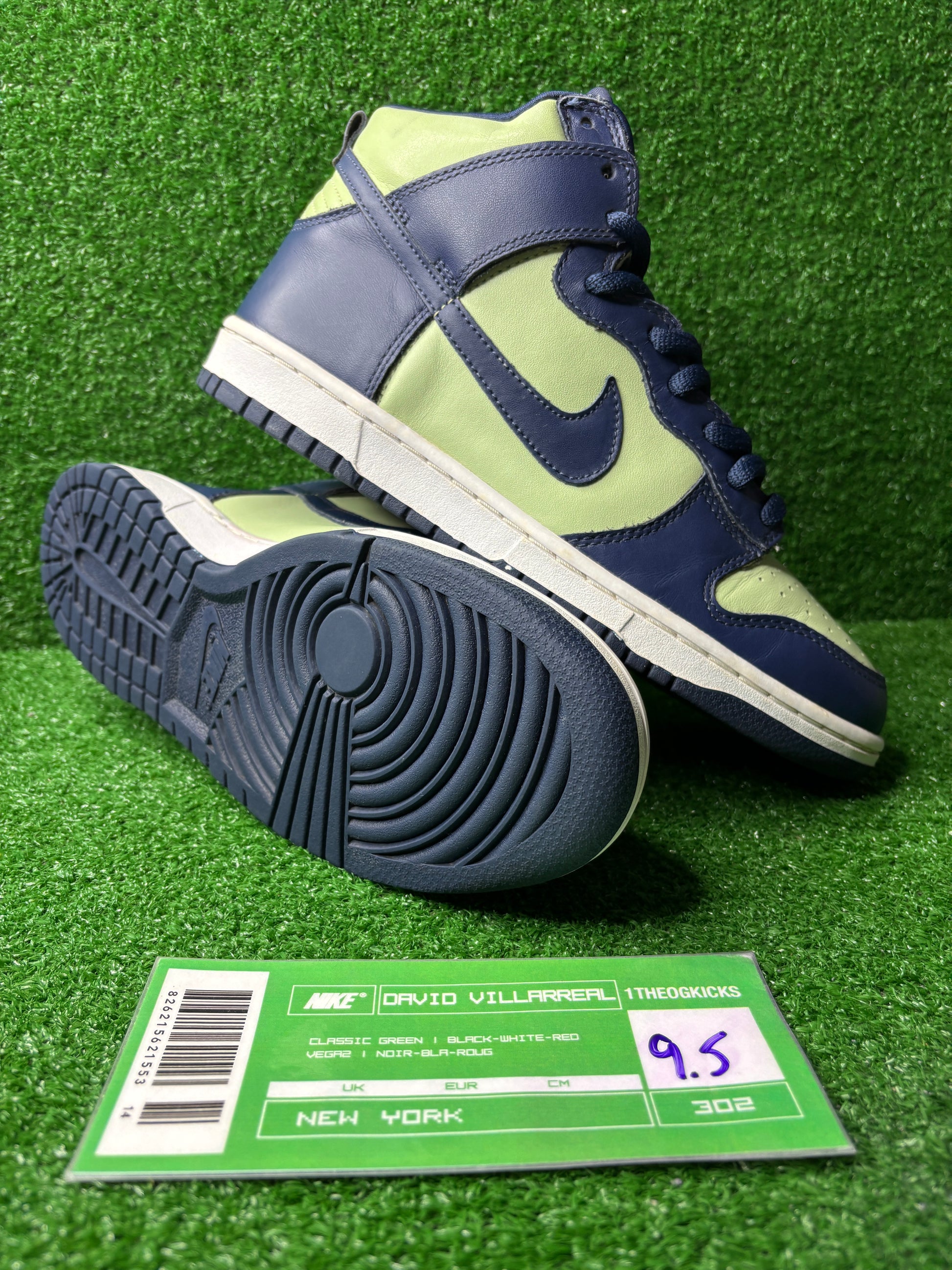 Nike Dunk Pistachio - Size 9.5