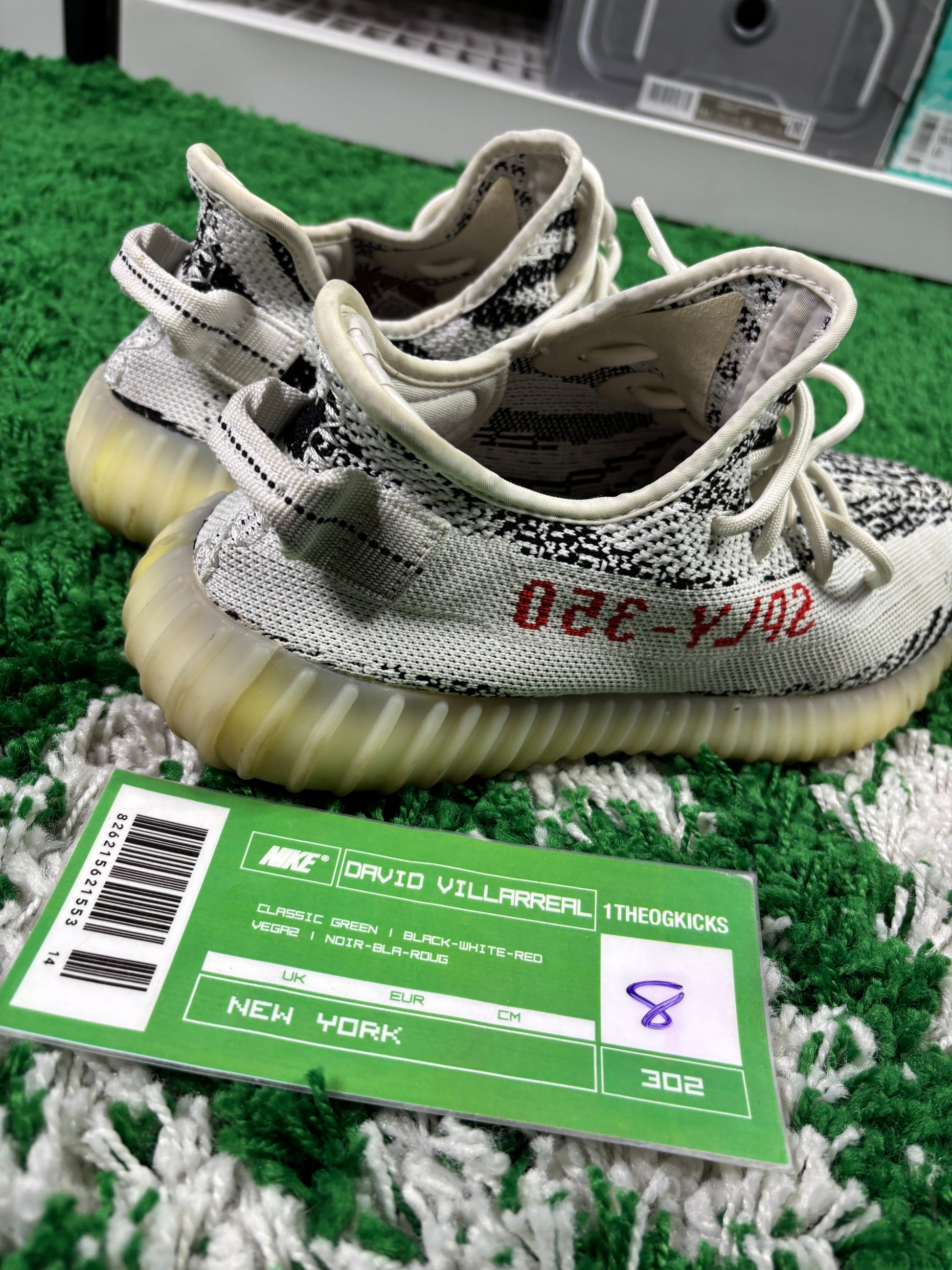 Yeezy Boost 350 Zebra - Size 8
