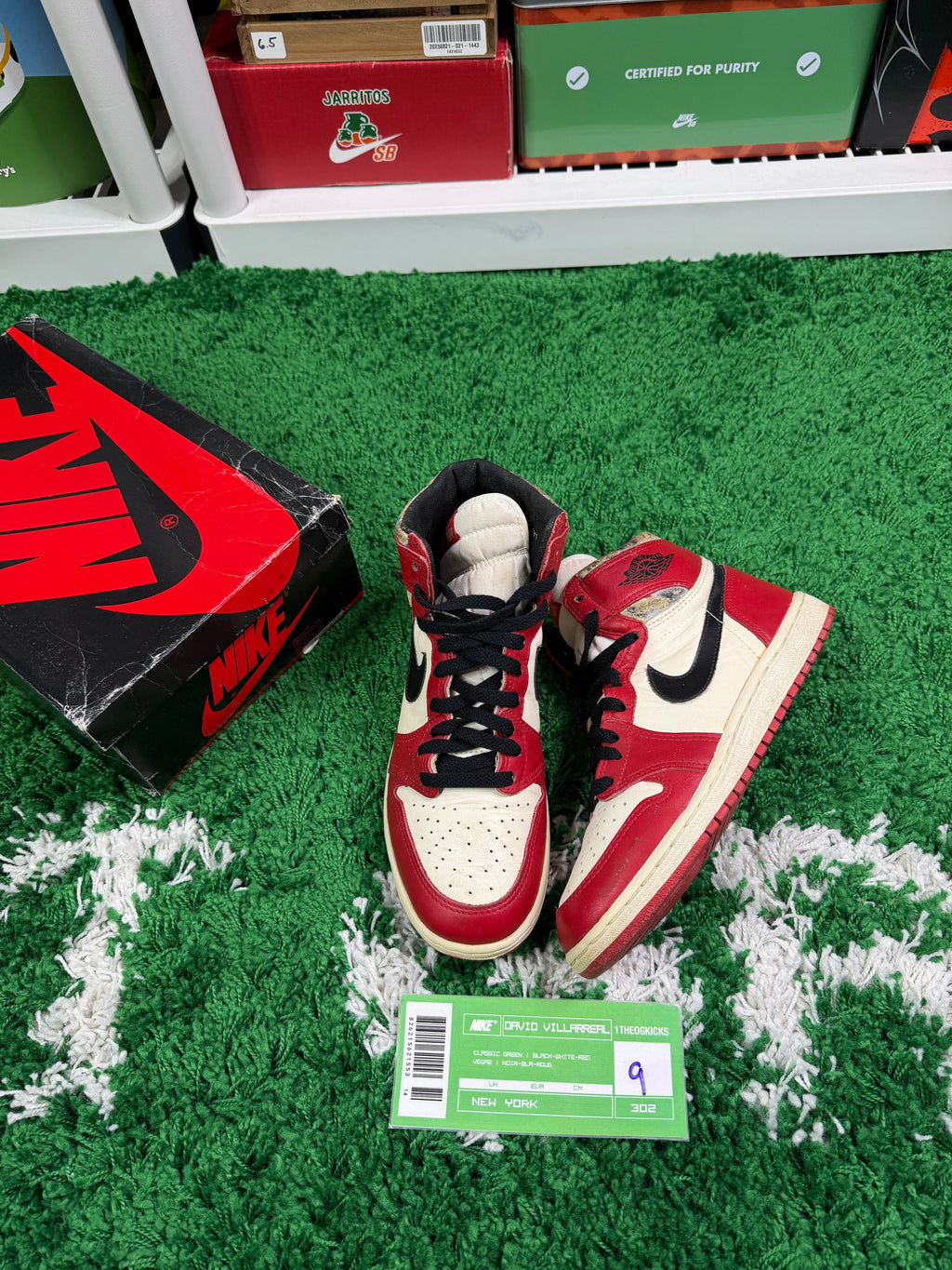 Air Jordan 1 Chicago 1985 - Size 9