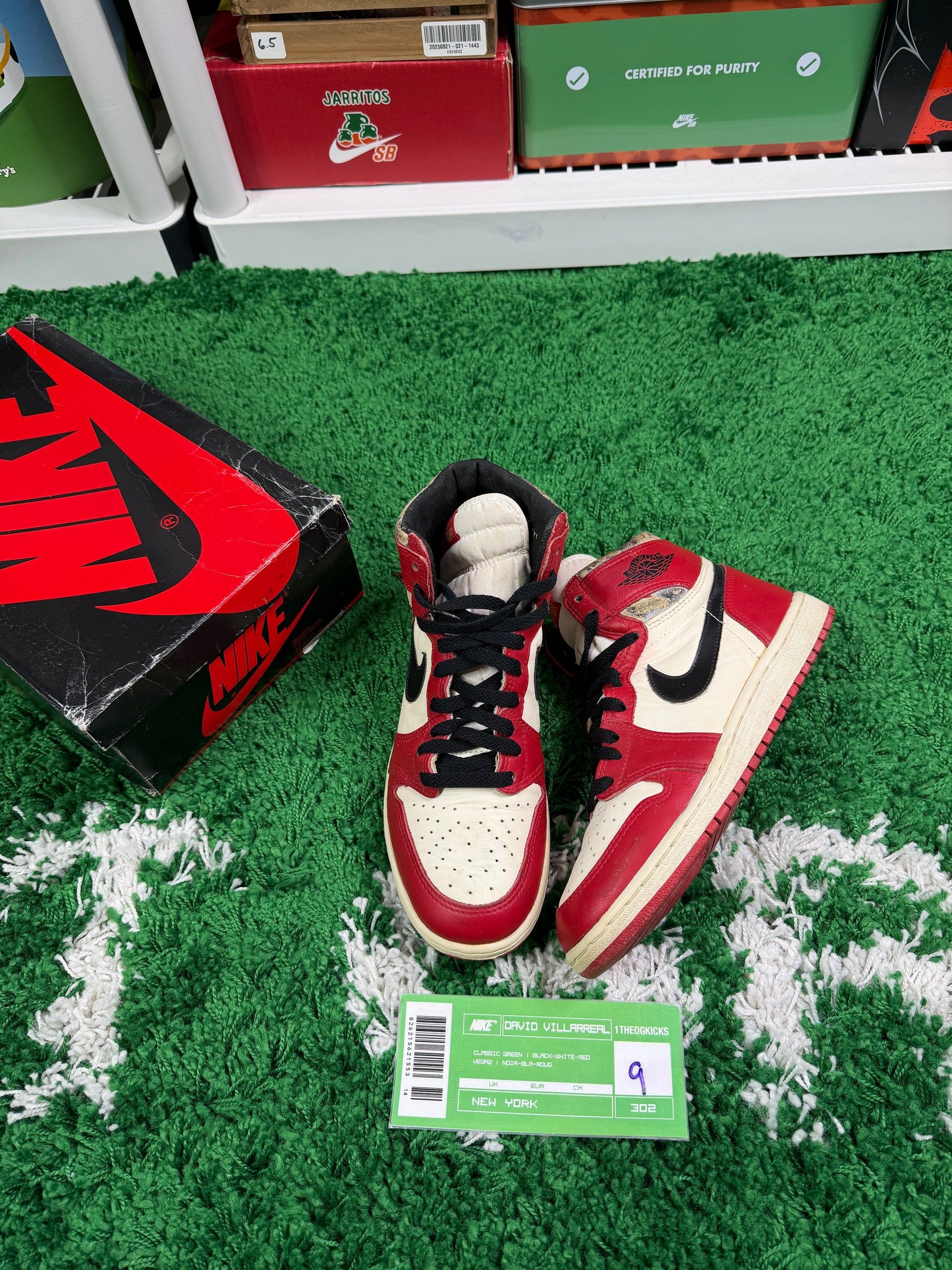 Air Jordan 1 Chicago 1985 - Size 9