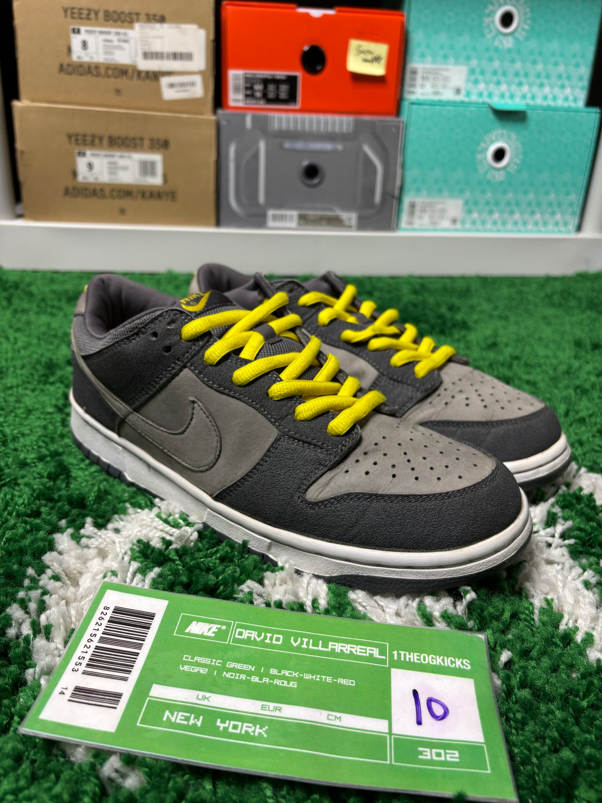 Nike Pro B Lightning - Size 10