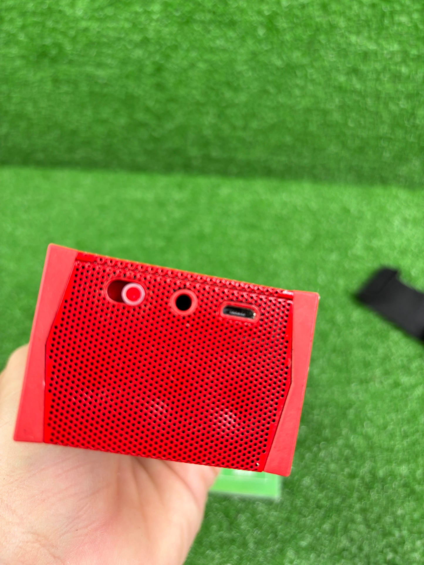 Supreme Jawbone JamBox Mini Speaker Red