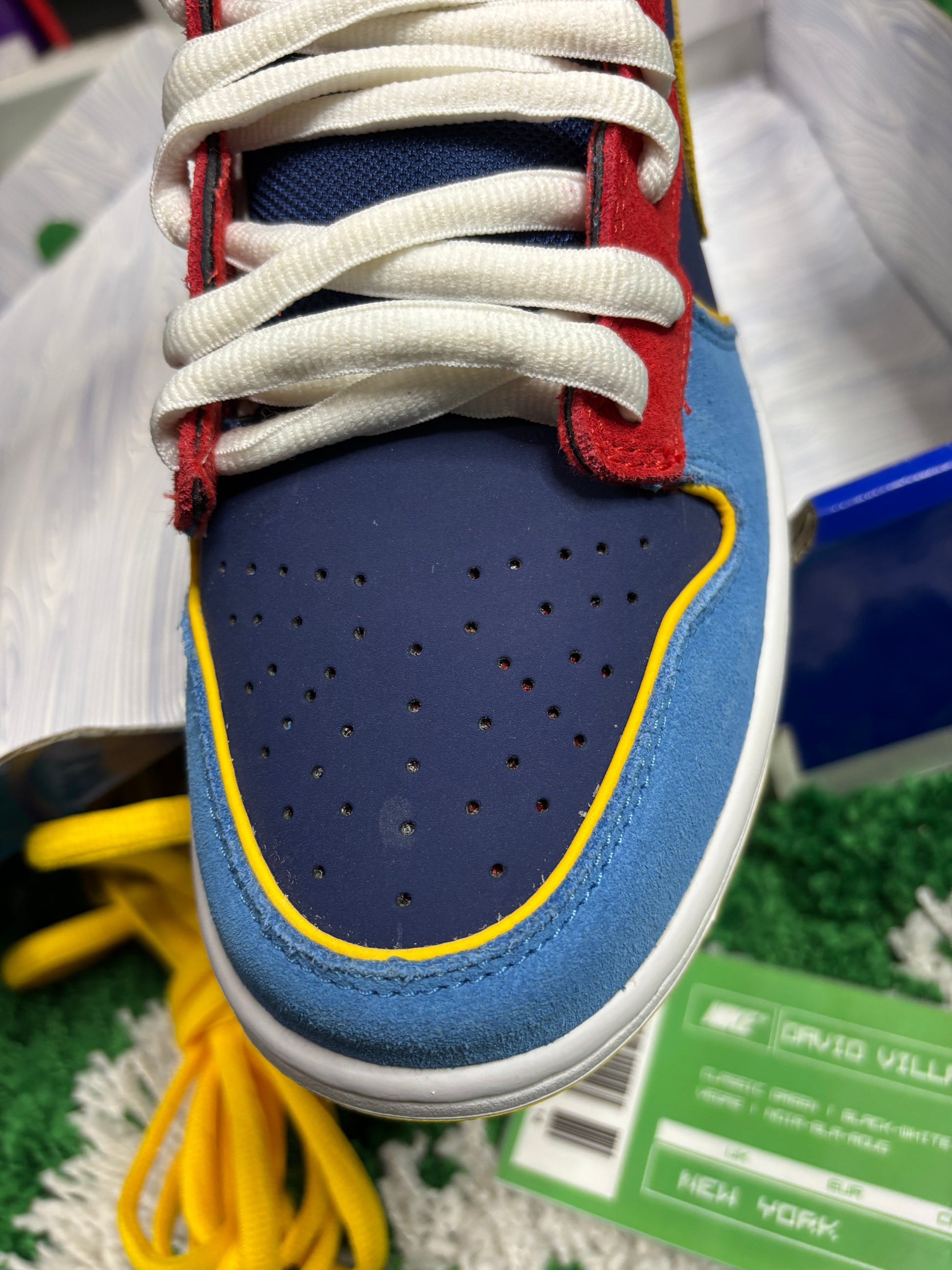Nike Sb Mr. Pac-Man - Size 9