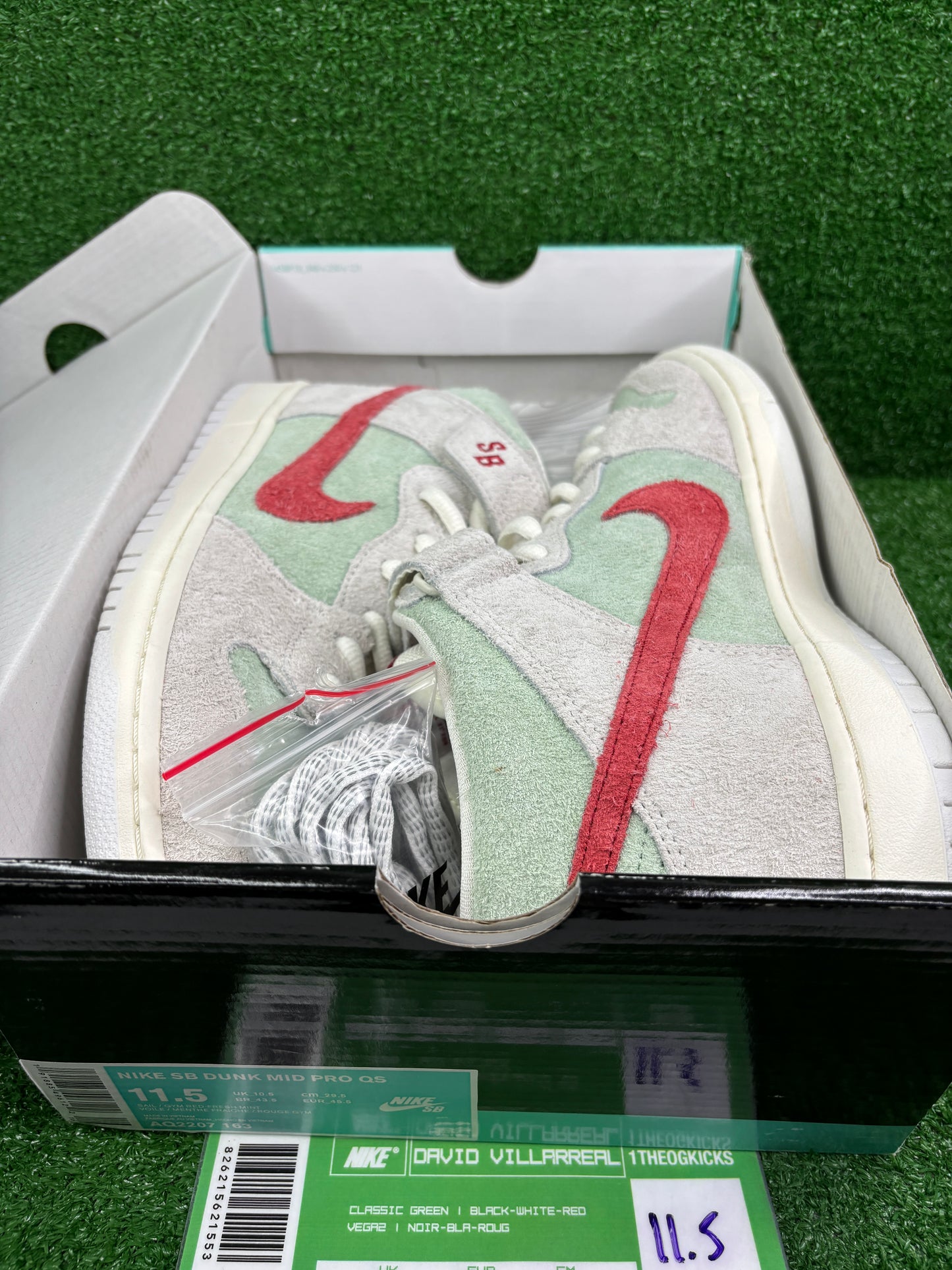 Nike Sb Dunk Mid White Widow - Size 11.5