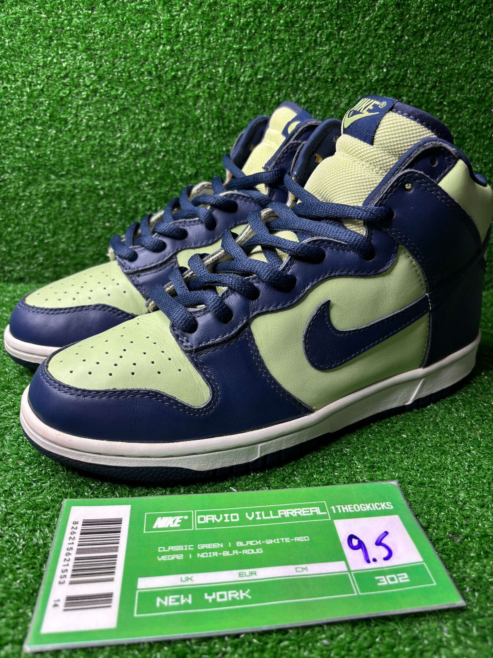 Nike Dunk Pistachio - Size 9.5