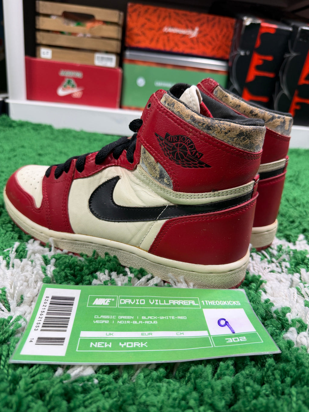 Air Jordan 1 Chicago 1985 - Size 9