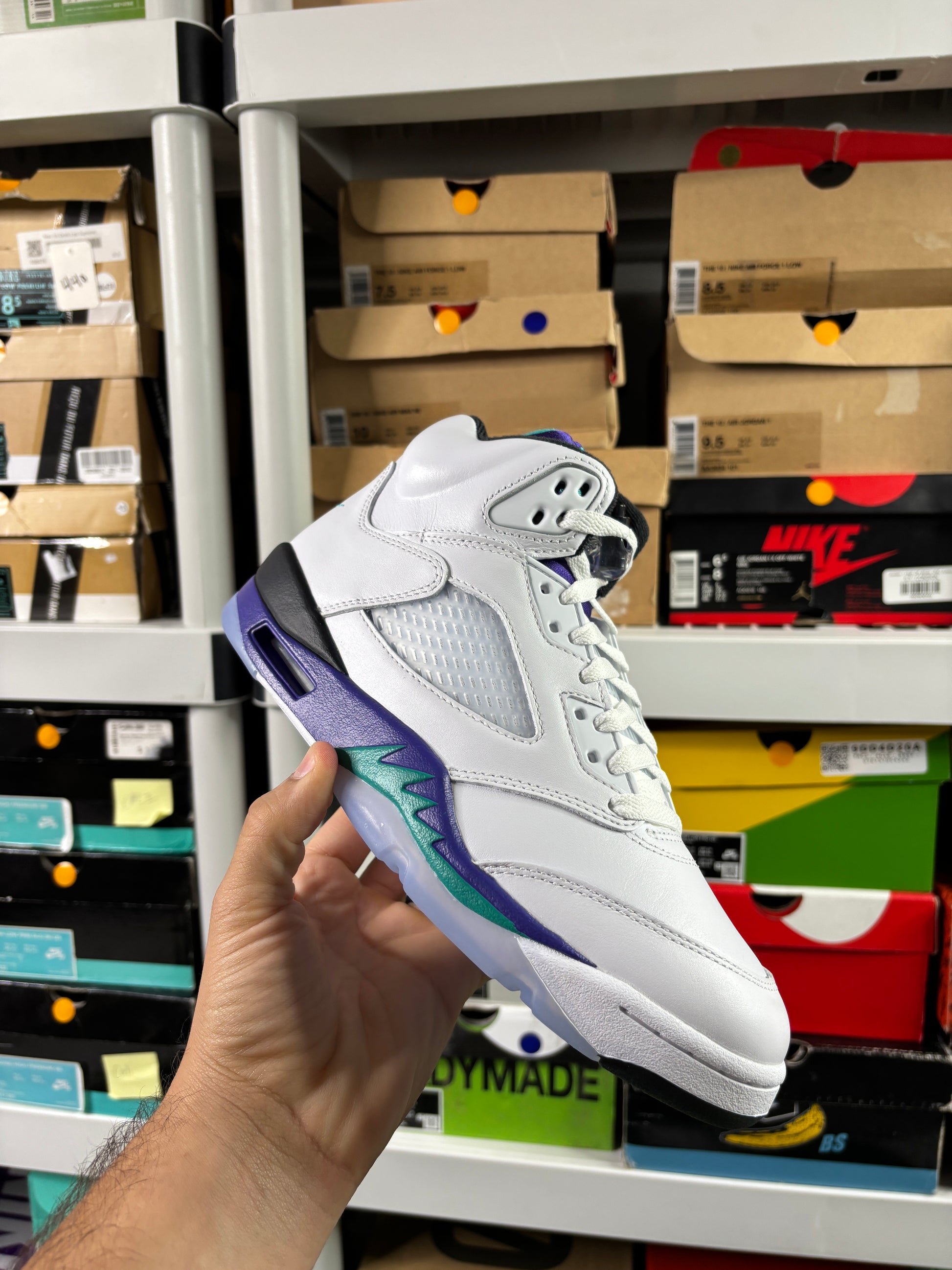 Jordan 5 Grape - Size 7.5