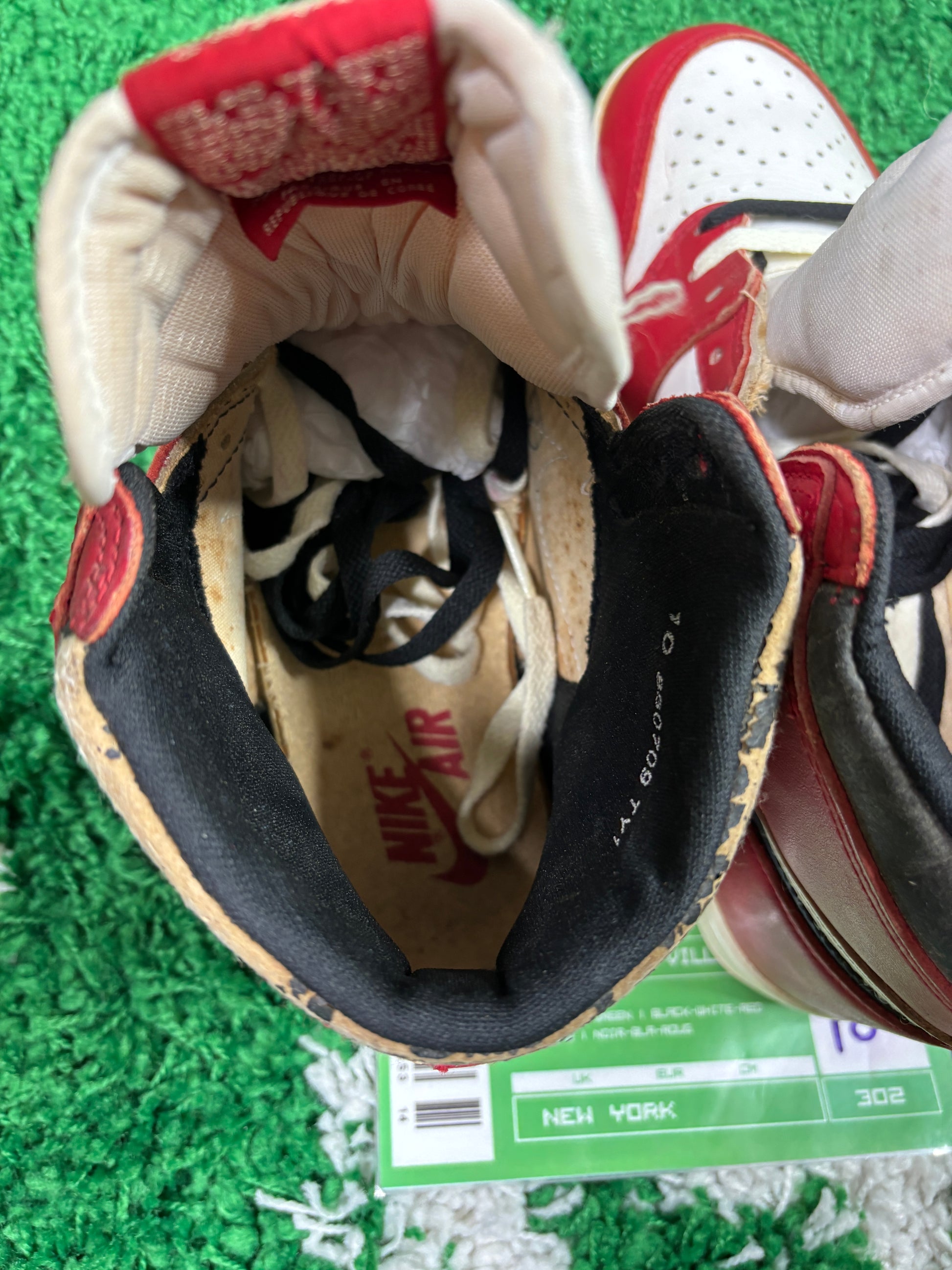 Air Jordan 1 Chicago 1985 - Size 10