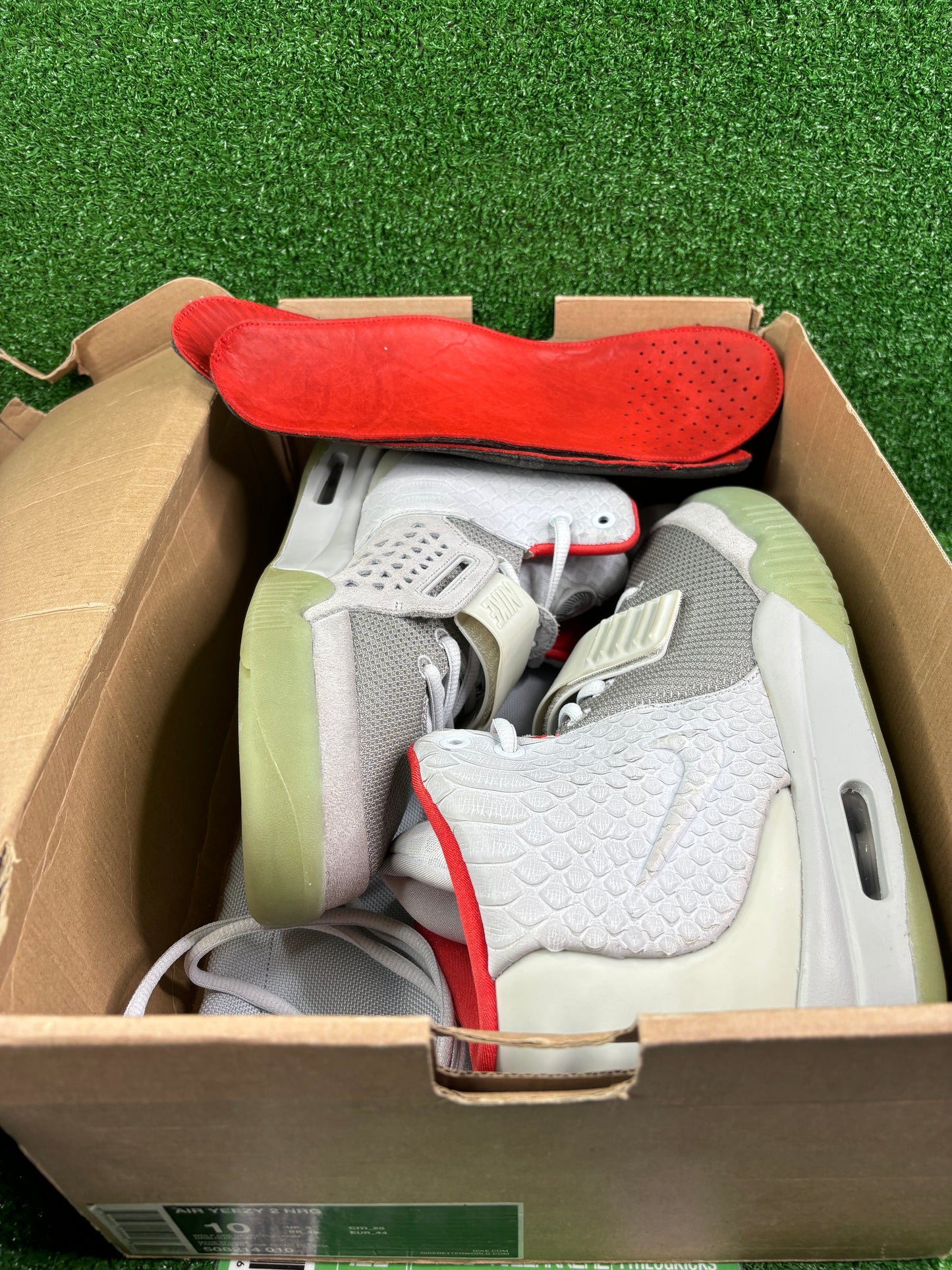 Nike Air Yeezy 2 Plat - Size 10