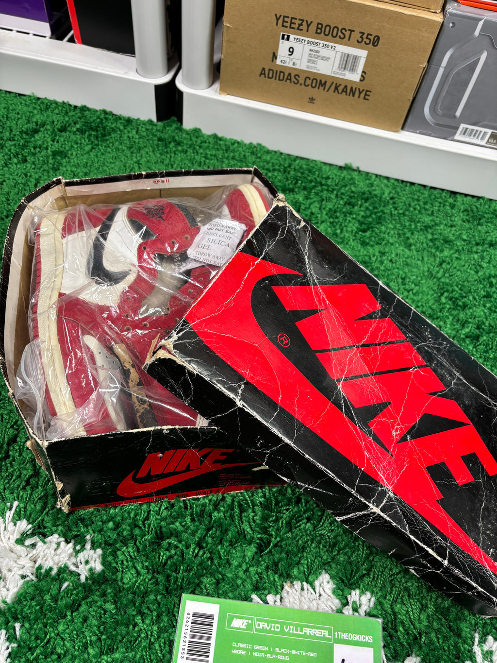 Air Jordan 1 Chicago 1985 - Size 10