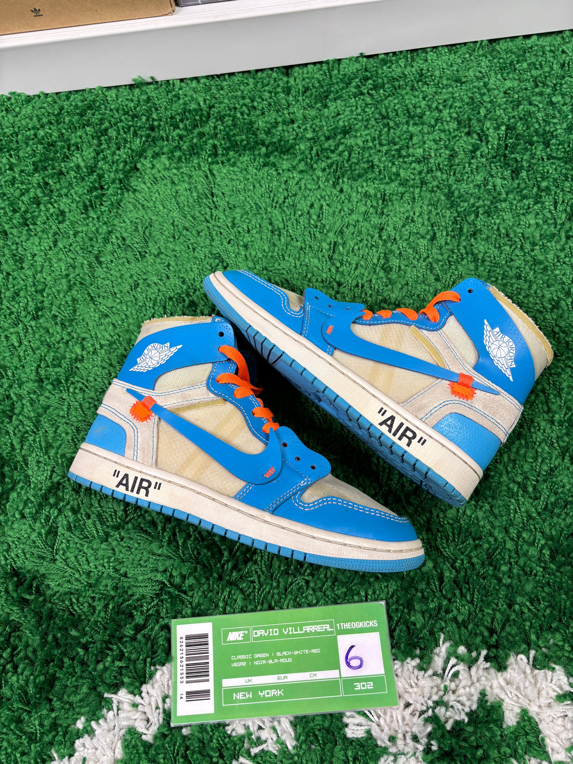 Jordan 1 OFF WHITE UNC- size 6