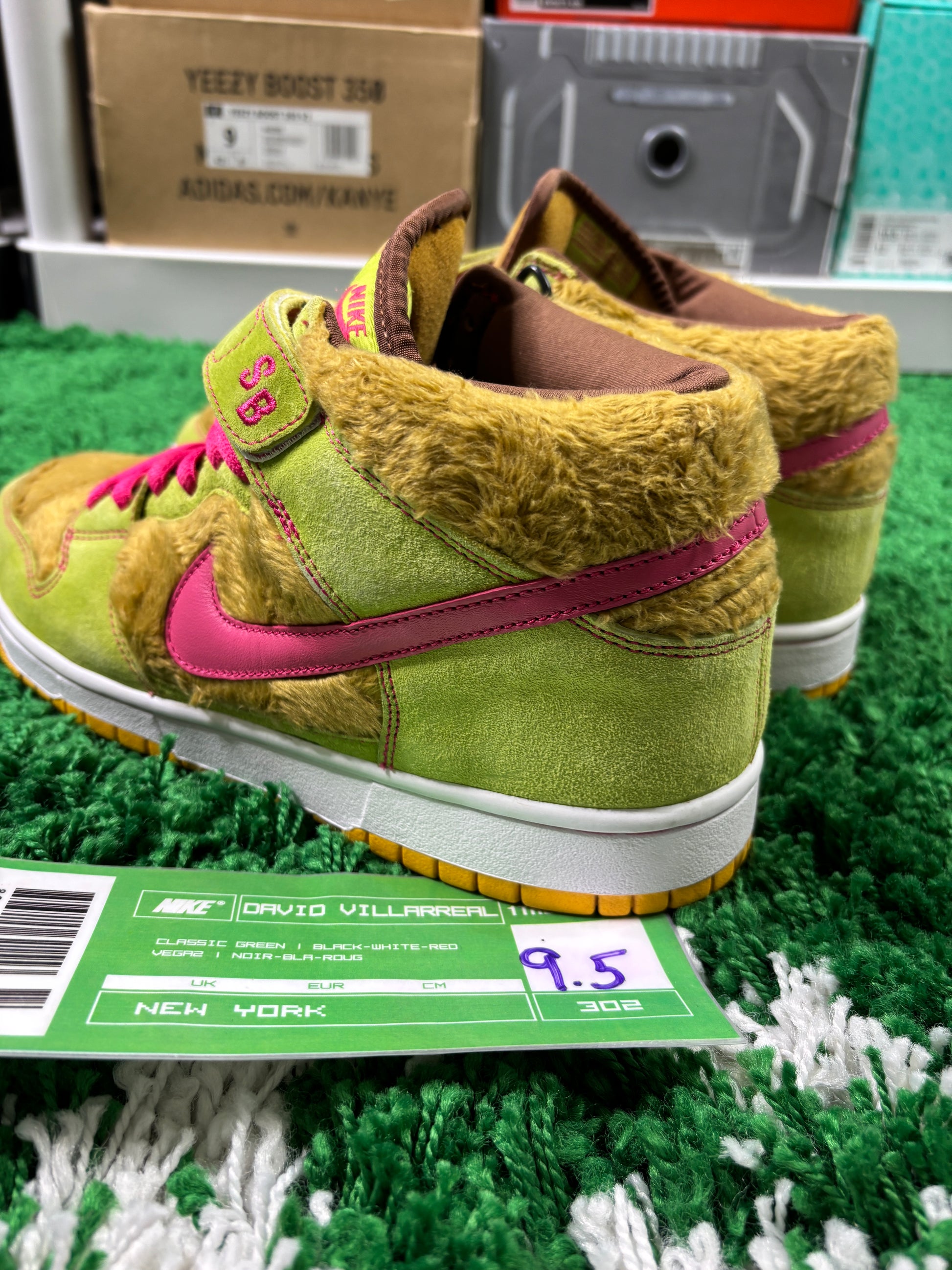 Nike Sb Mama Bear - Size 9.5