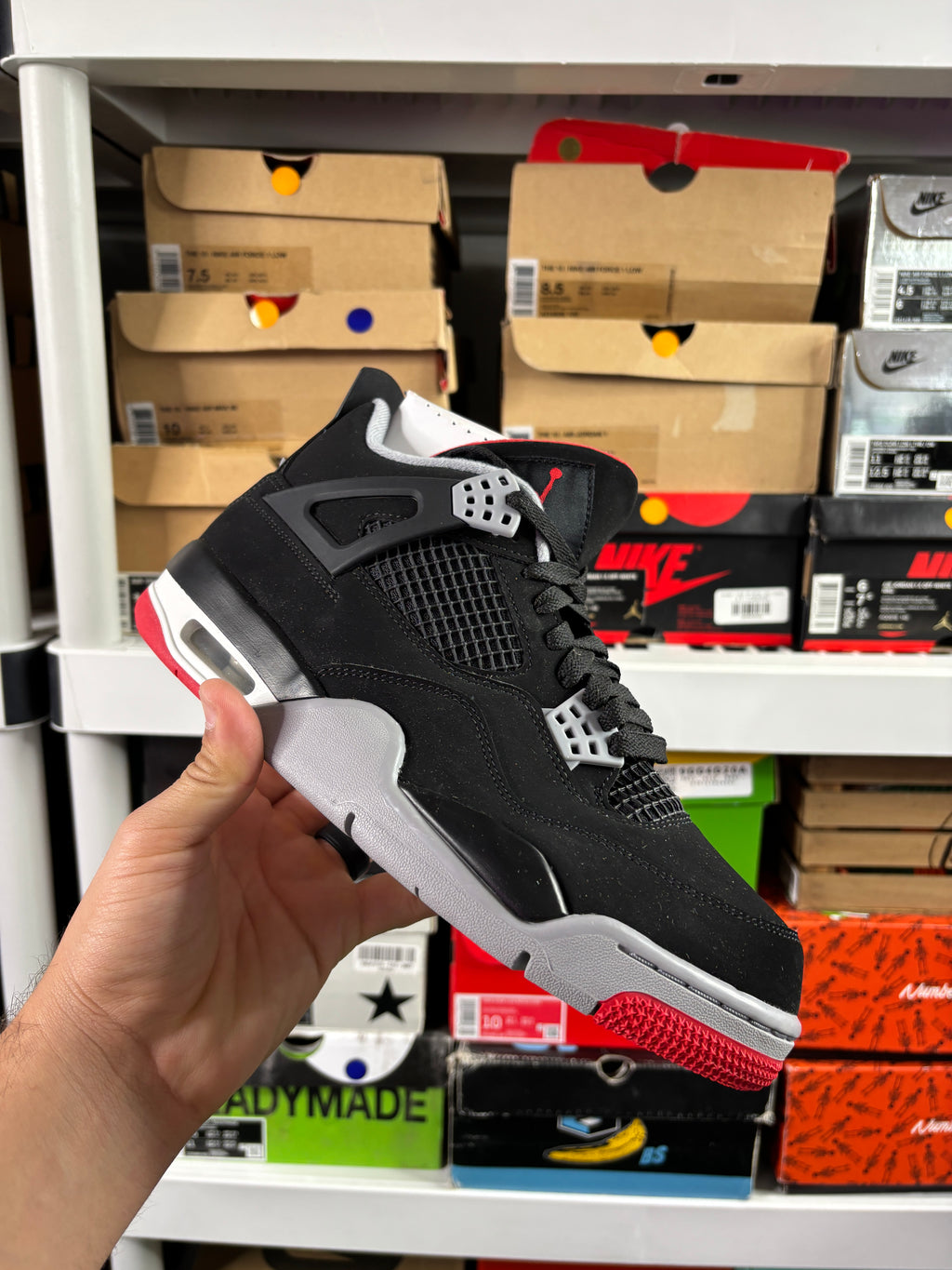 Jordan 4 Bred - Size 9