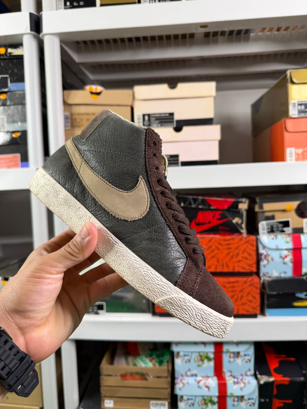 Nike Sb Elite Rasta Ants - Size 7