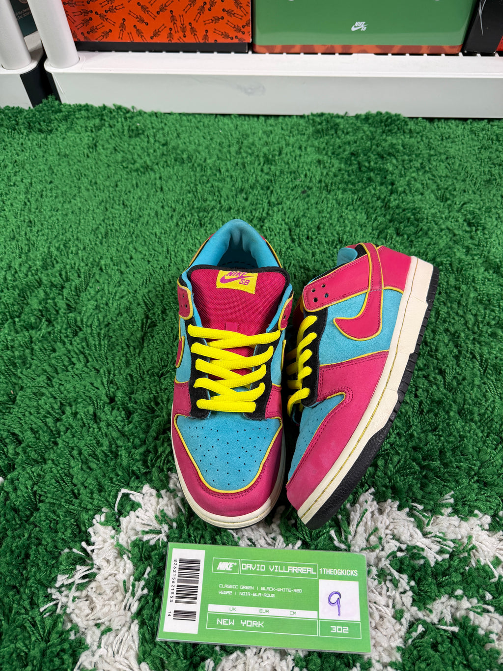 Nike Sb Ms. Pac-Man- Size 9