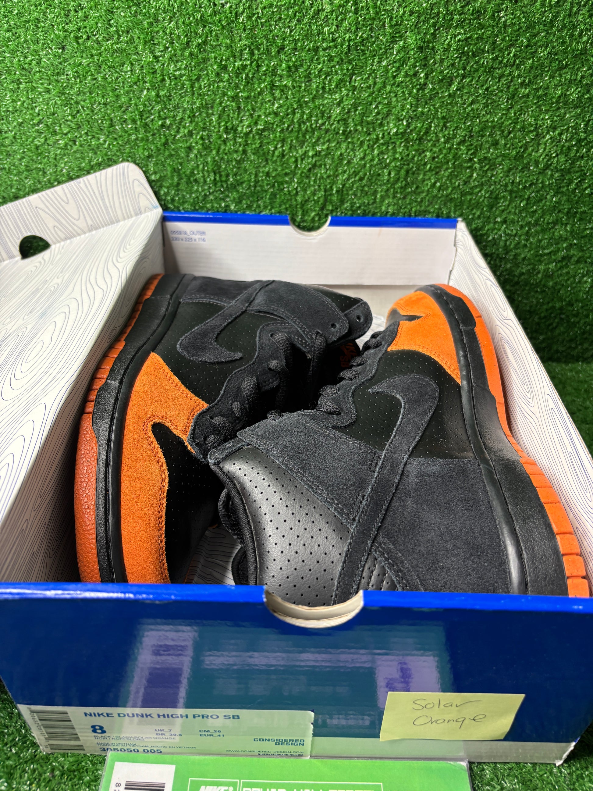 Nike Sb Black Solar Orange - Size 8