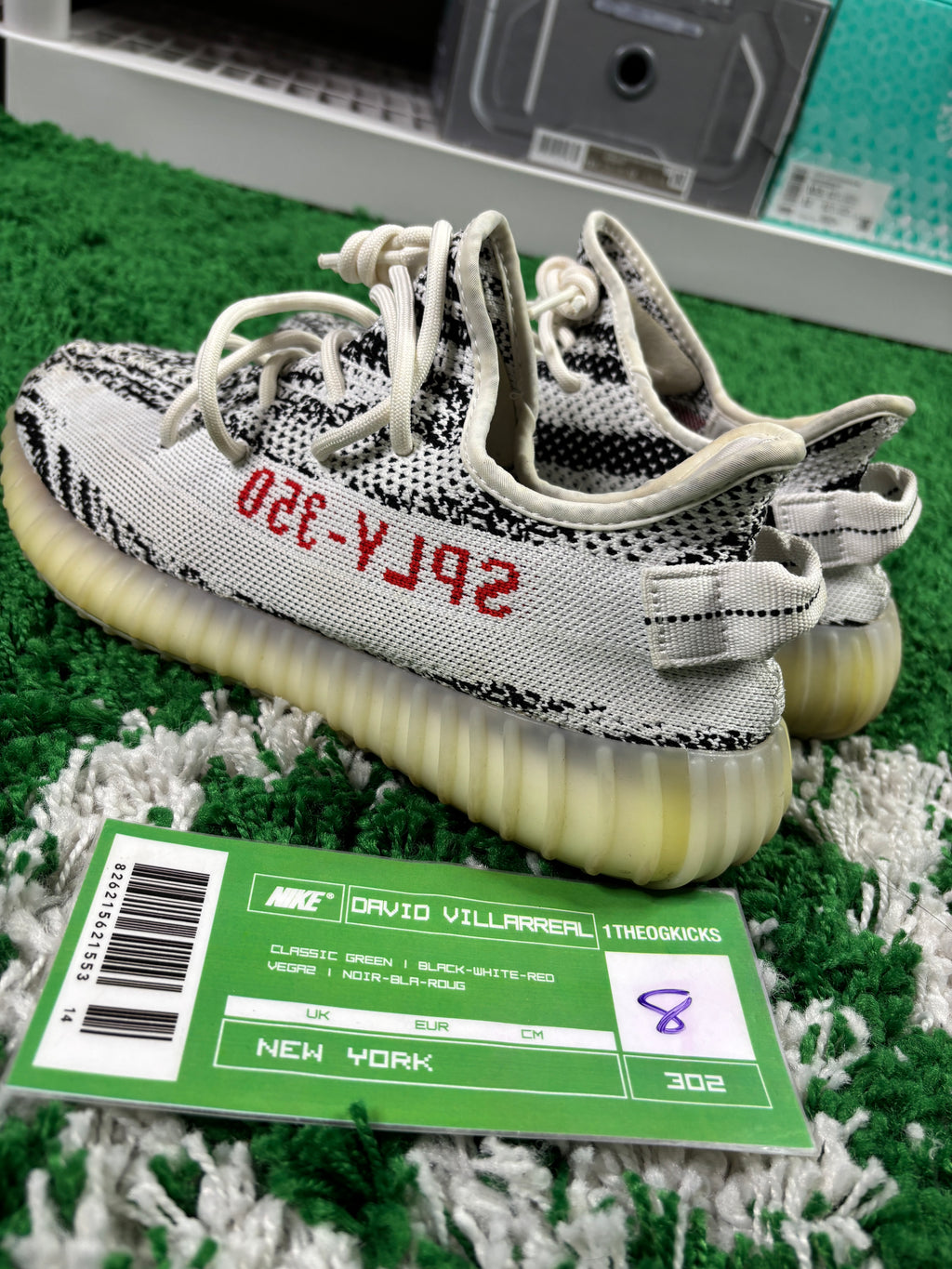 Yeezy Boost 350 Zebra - Size 8