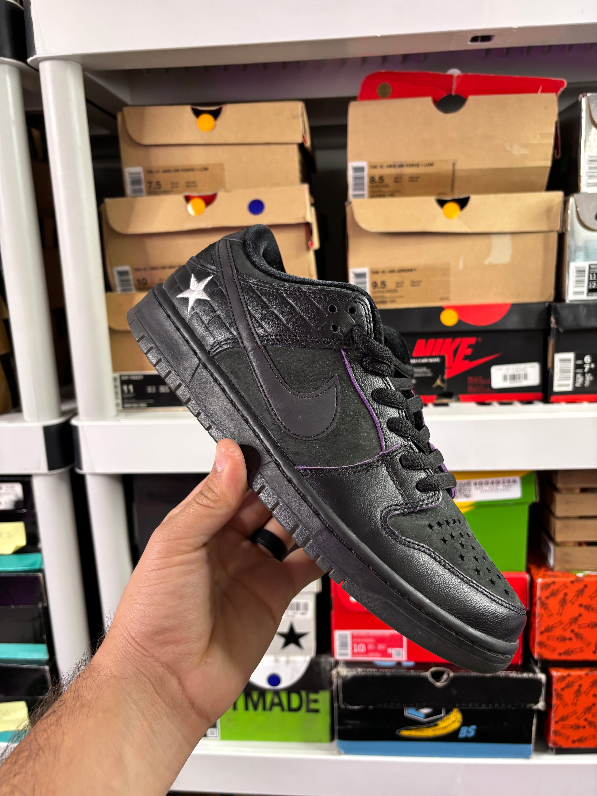 Nike Sb First Avenue - Size 9