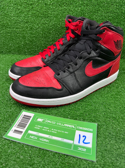 Air Jordan 1 Retro High 'Banned' 2011