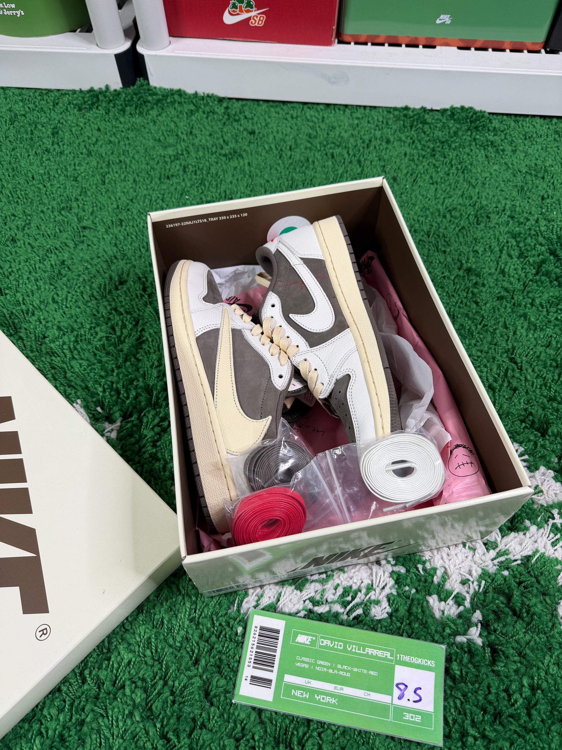 Jordan 1 Low Travis Scott Reverse Mocha - Size 8.5