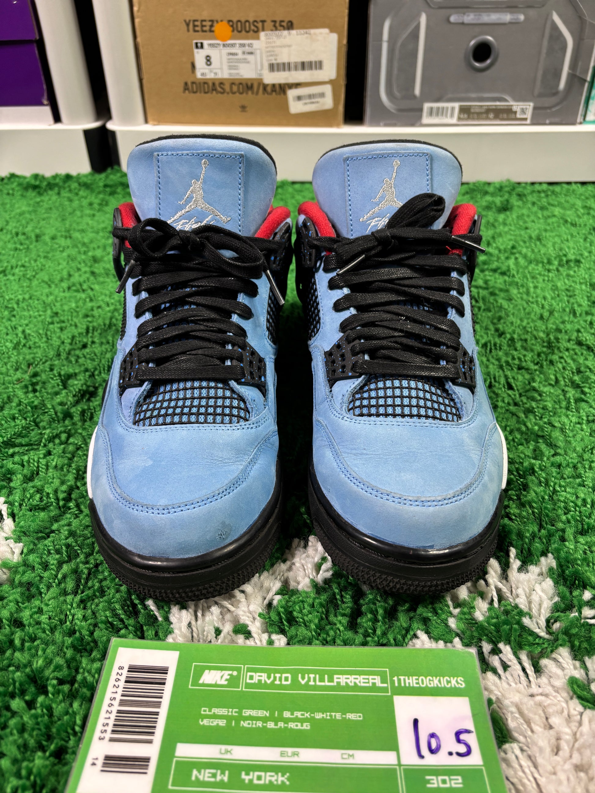 Jordan 4 Travis Scotts - Size 10.5