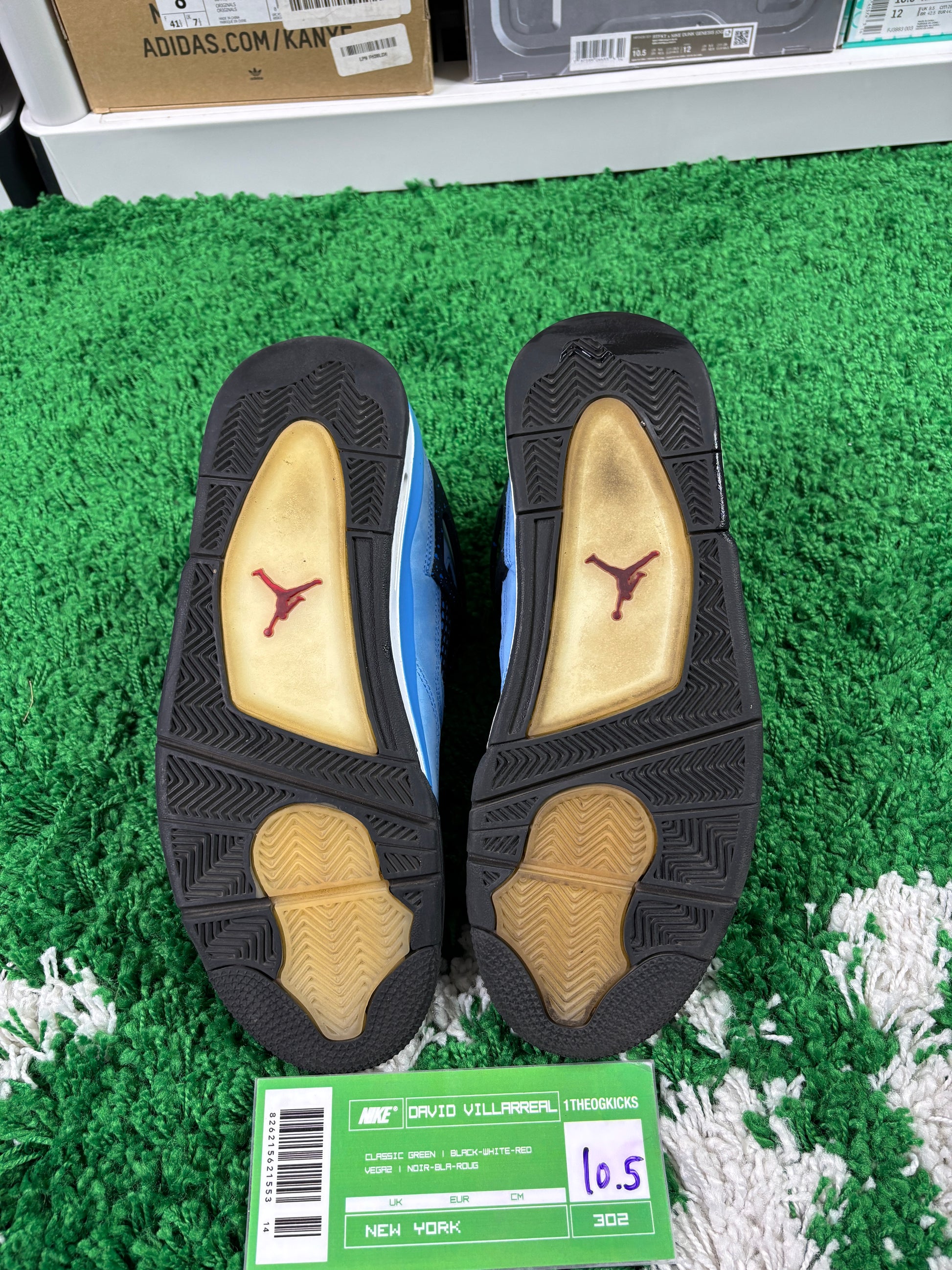 Jordan 4 Travis Scotts - Size 10.5