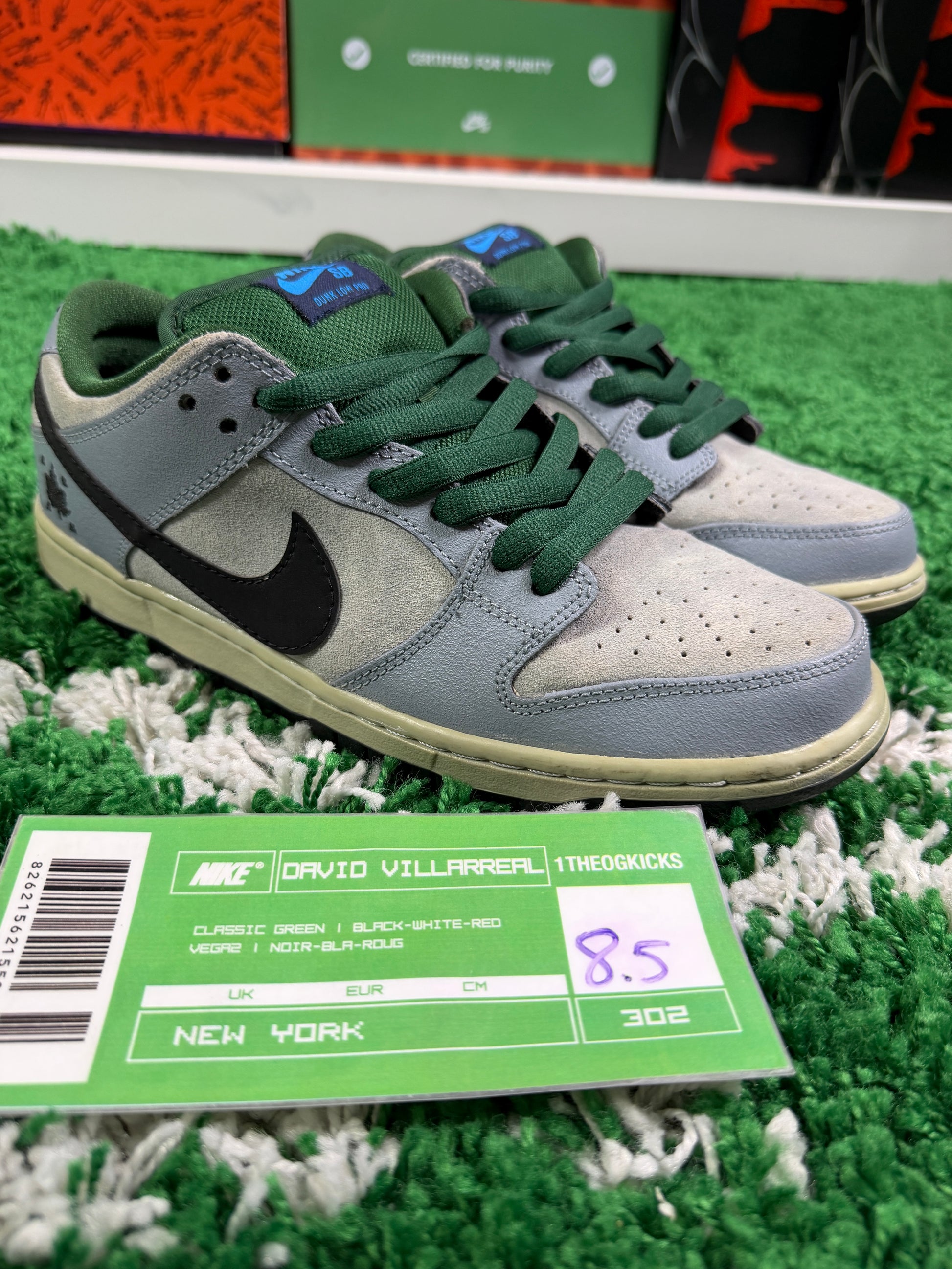 Nike Sb Maple Leafs - Size 8.5