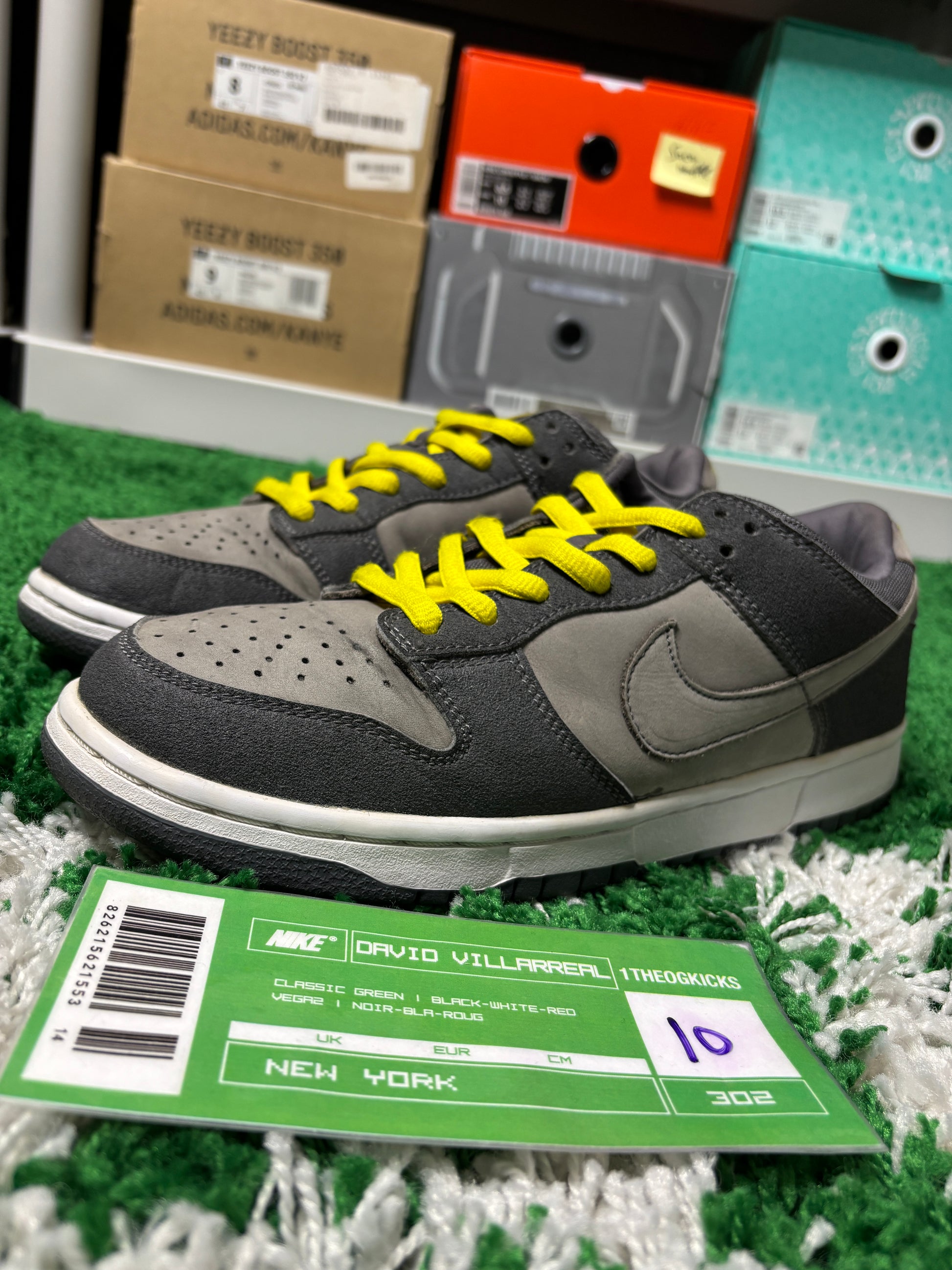 Nike Pro B Lightning - Size 10