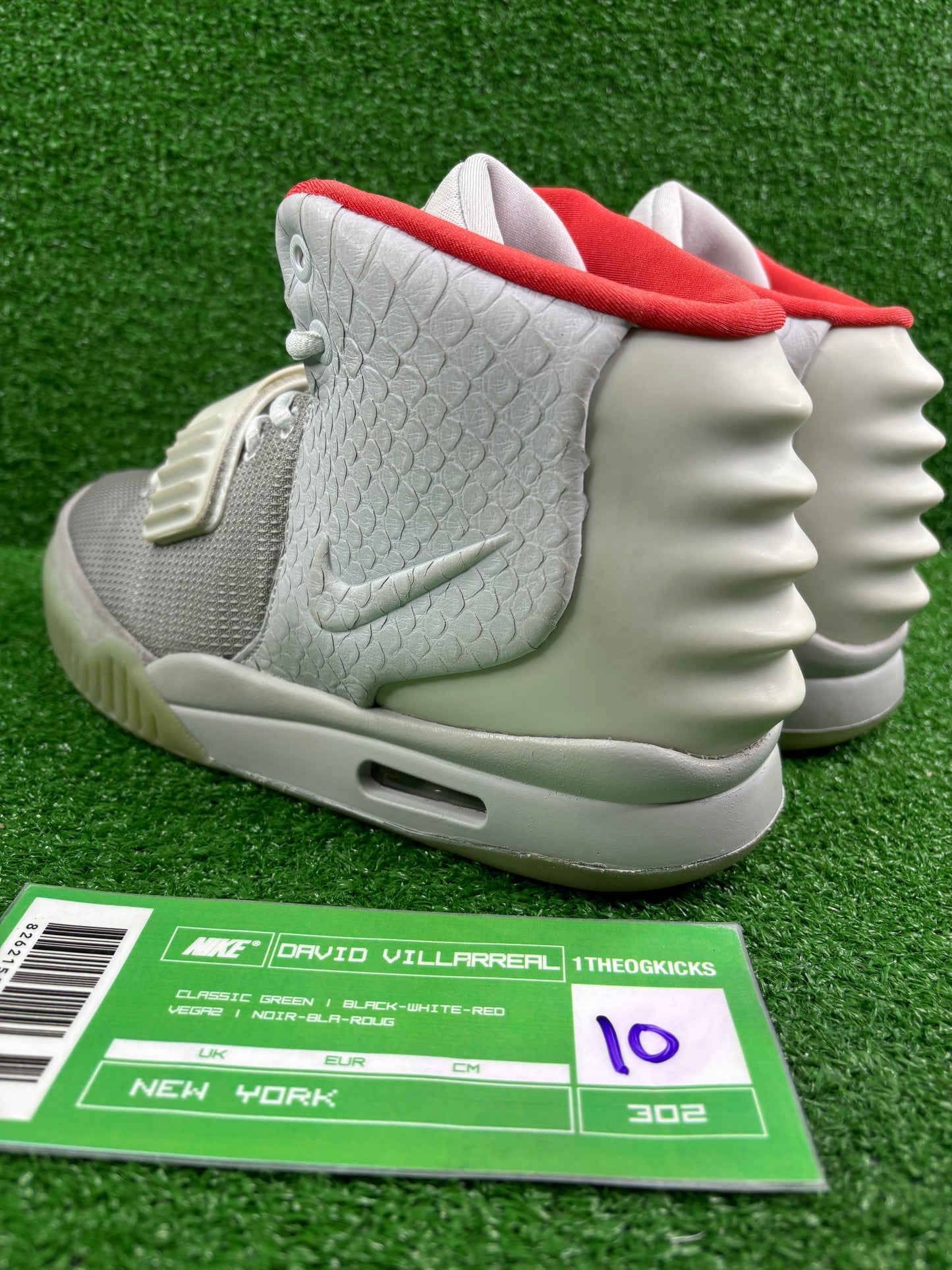 Nike Air Yeezy 2 Plat - Size 10