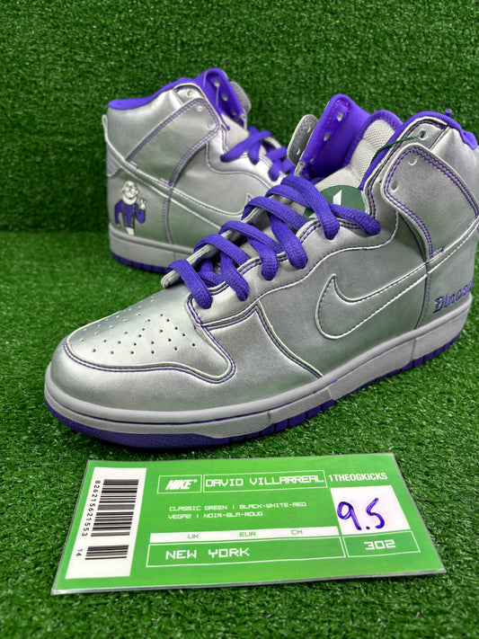 Nike Sb Dinosaur Jr - Size 9.5