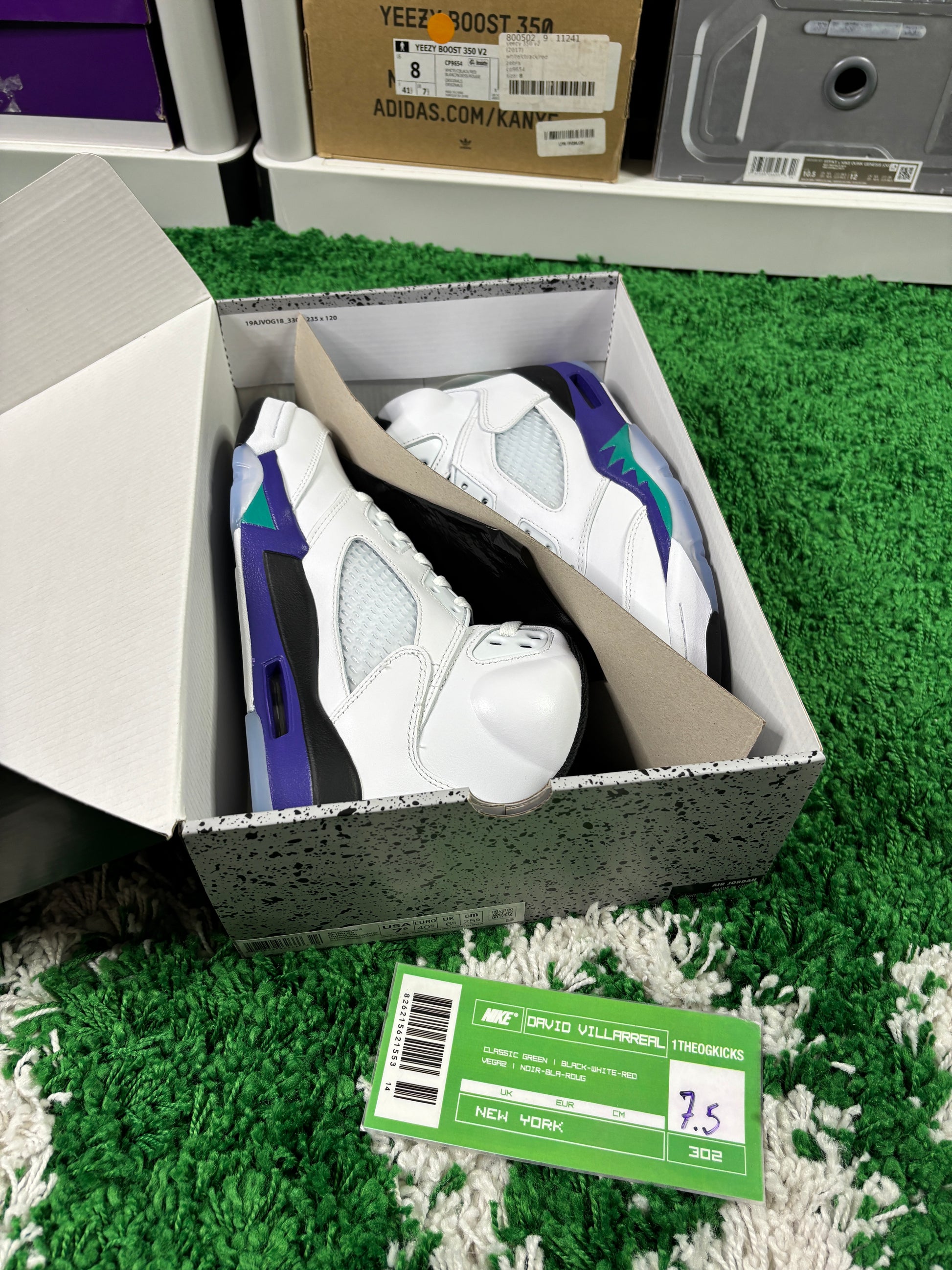 Jordan 5 Grape - Size 7.5