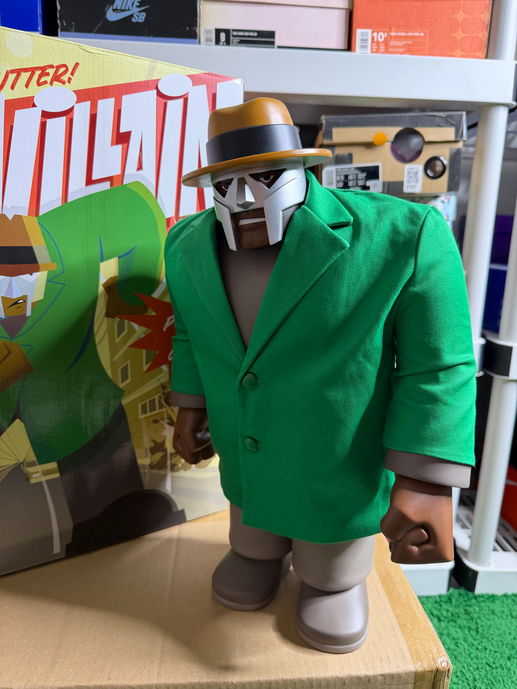 MF DOOM SuperSize Vinyl figure 16'