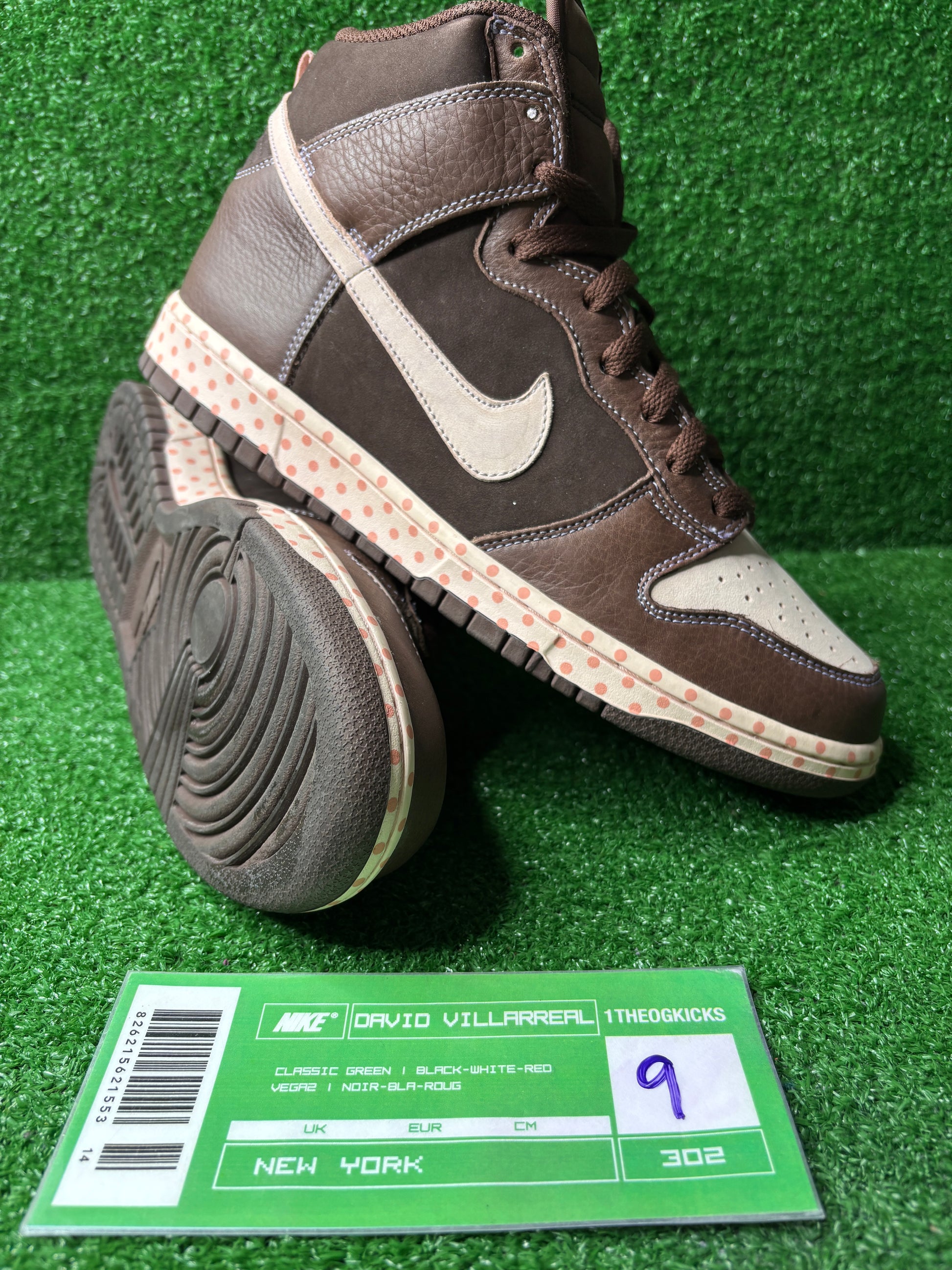 Nike Dunk Easter Poka Dot Chocolates - Size 9