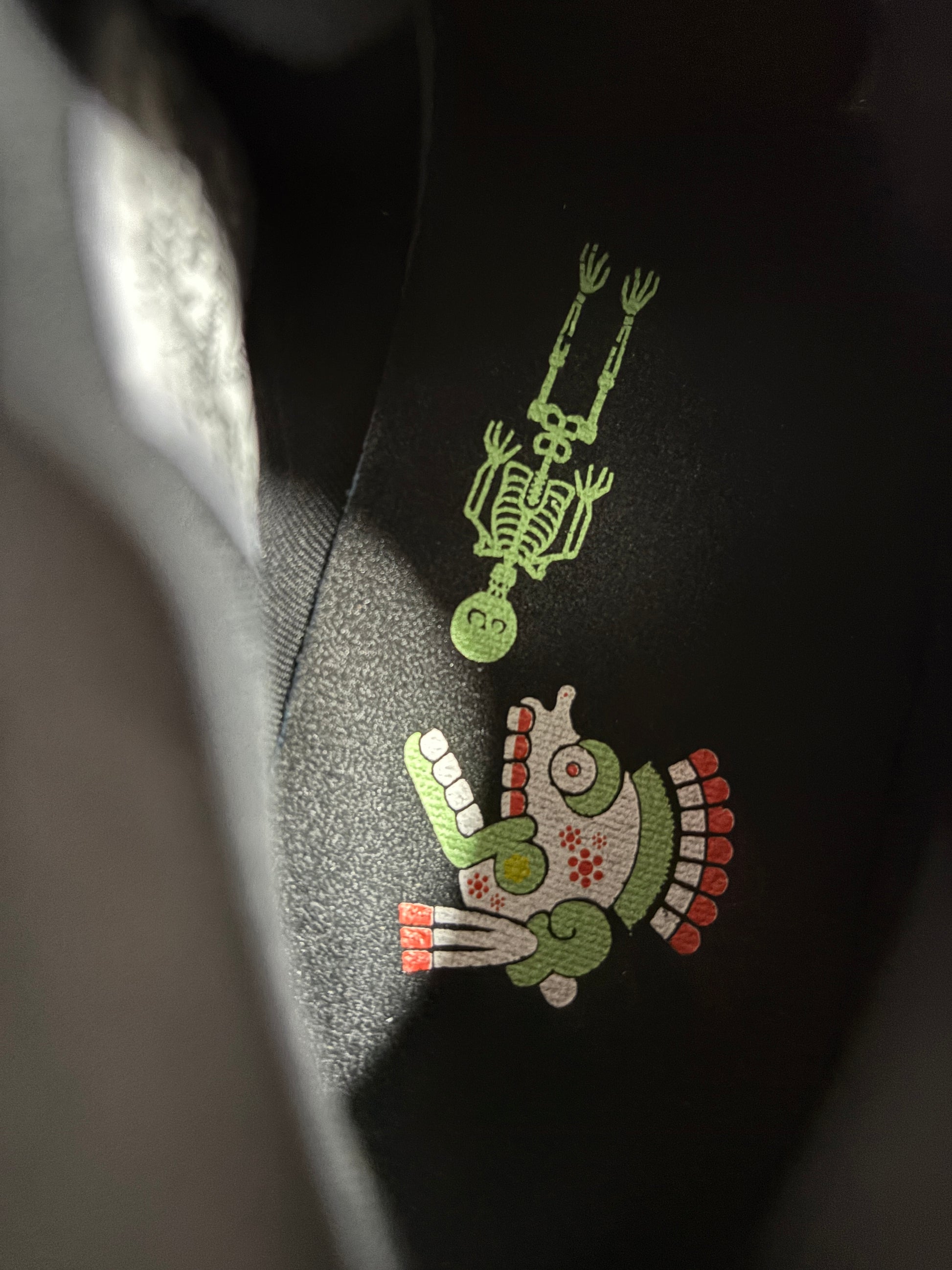 Nike Kyrie Day of the Dead Sample - Size 8.5