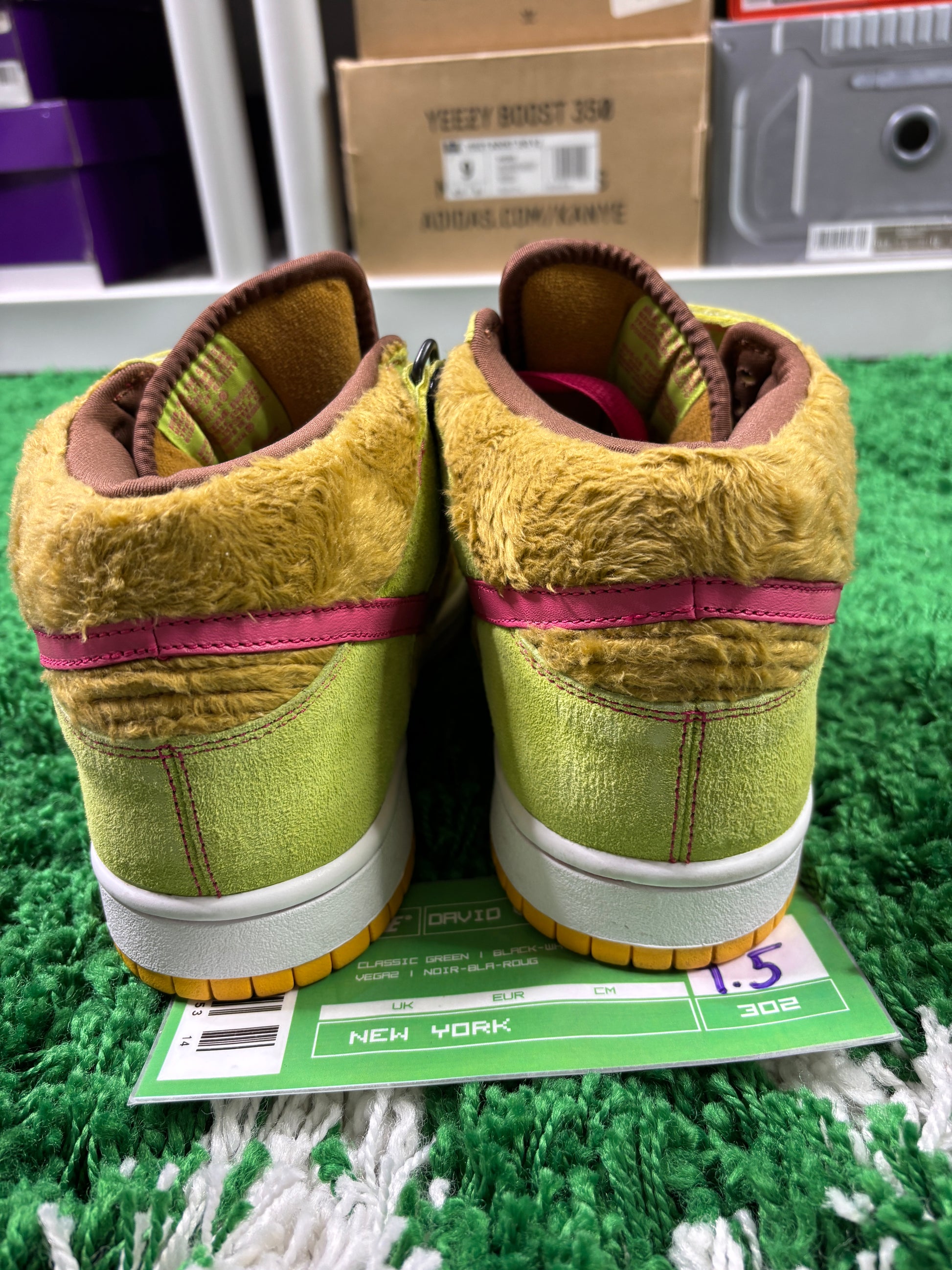 Nike Sb Mama Bear - Size 9.5