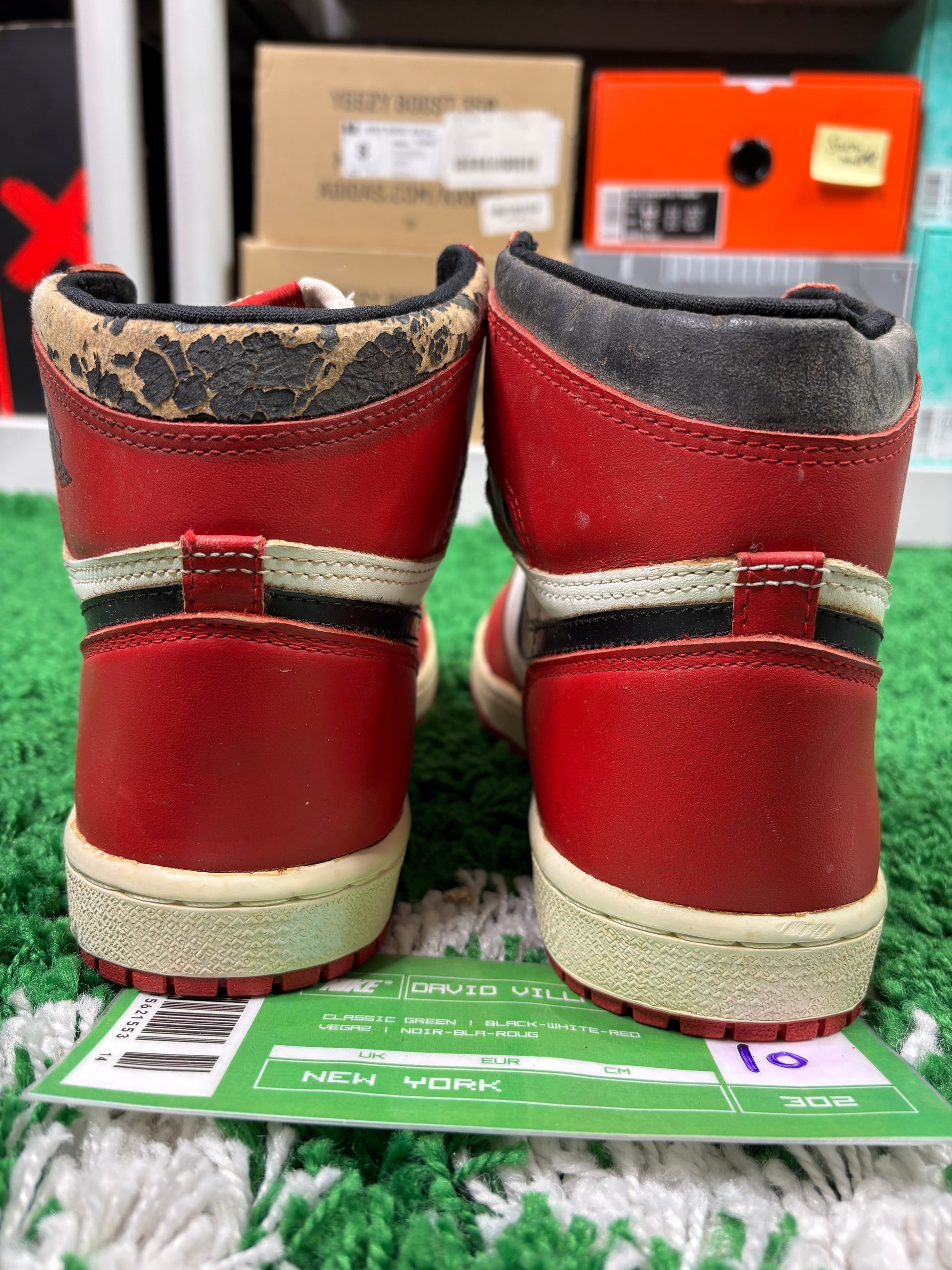 Air Jordan 1 Chicago 1985 - Size 10