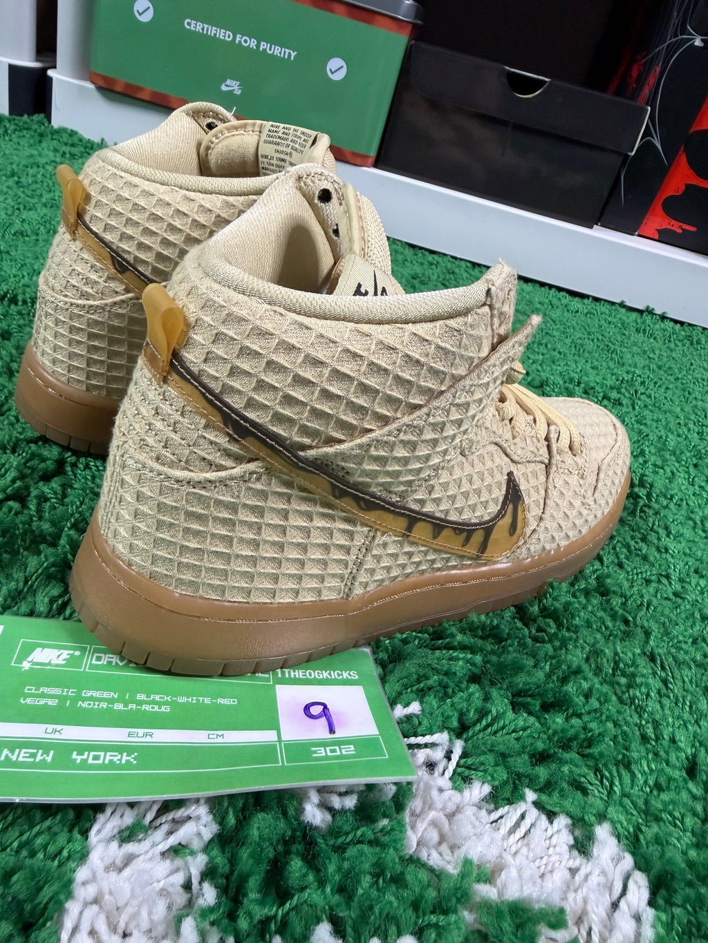 Nike Sb Chicken and Waffles - Size 9