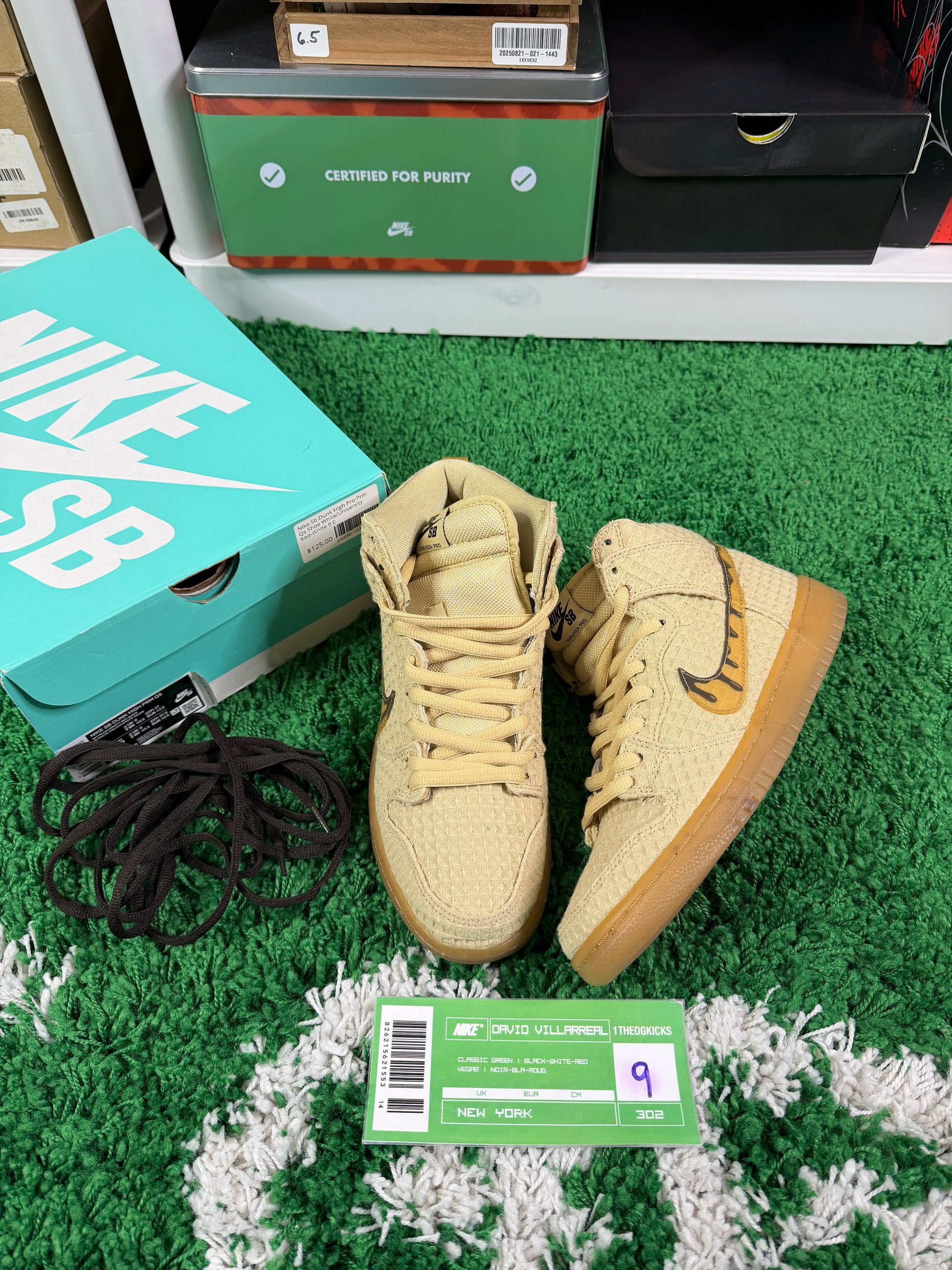Nike Sb Chicken and Waffles - Size 9