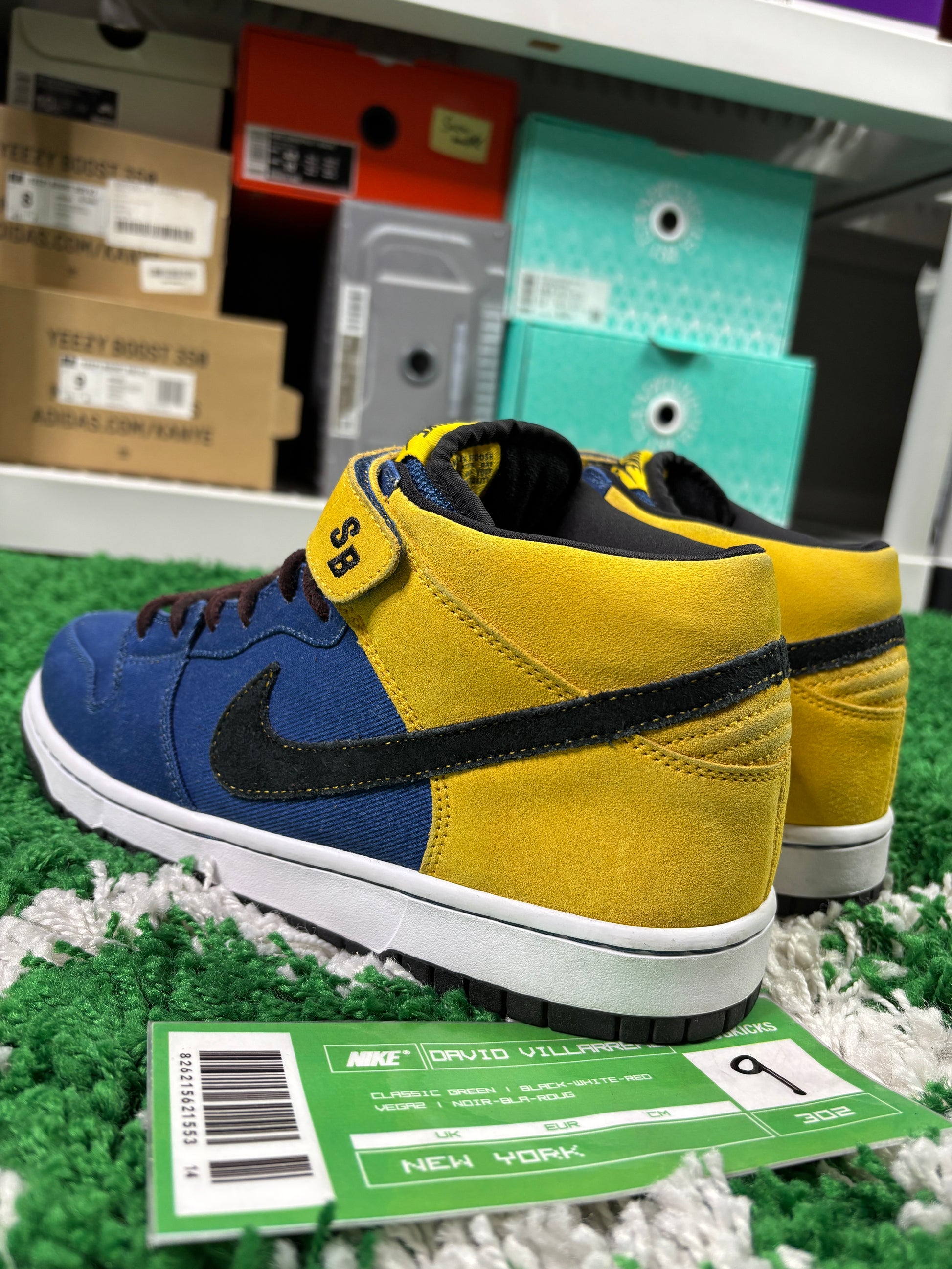 Nike Sb Charlie Browns Sample - Size 9