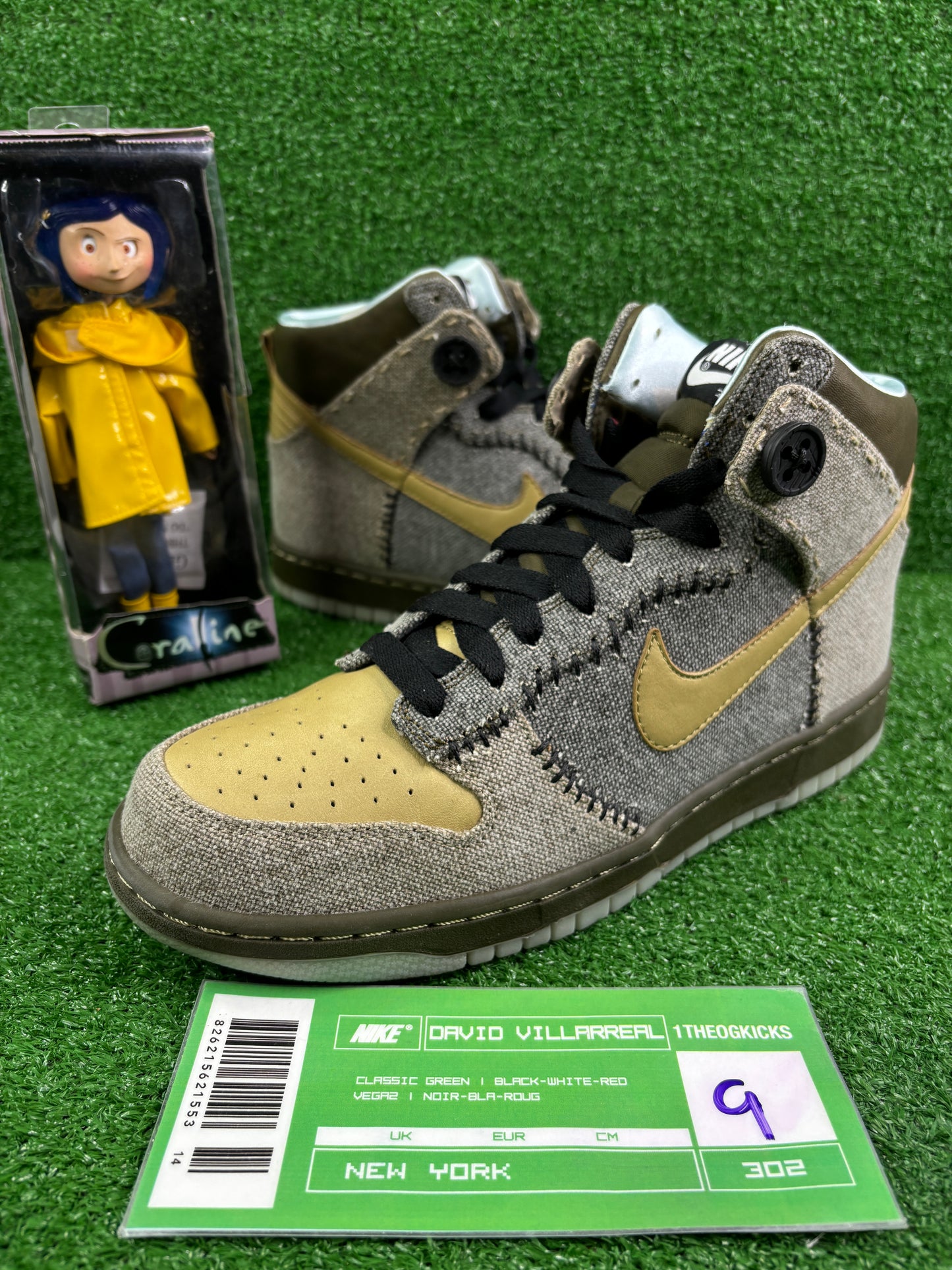 Nike Dunk Coraline - Size 9