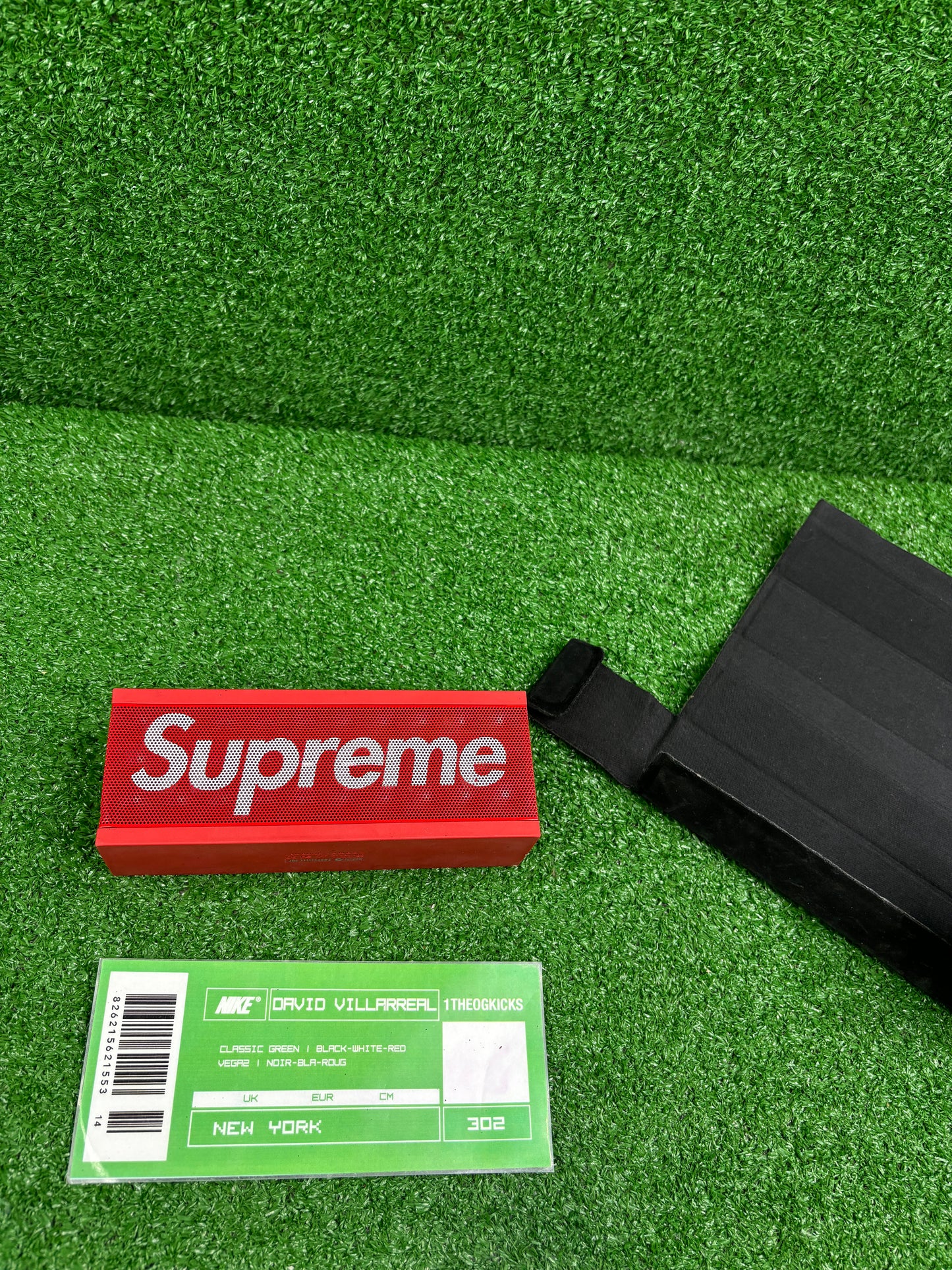 Supreme Jawbone JamBox Mini Speaker Red