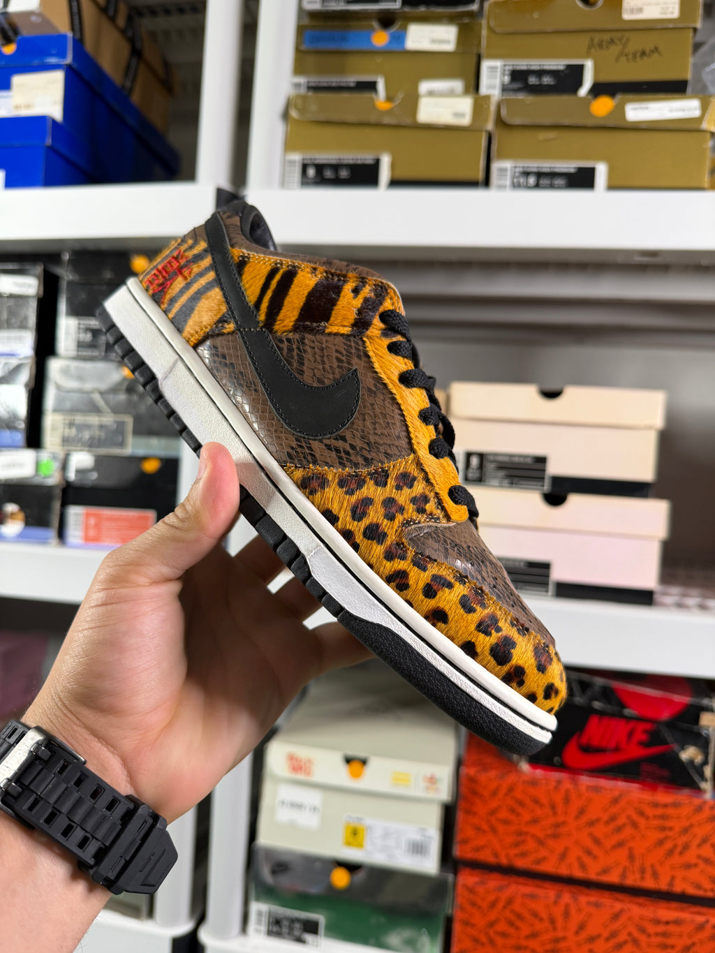 Nike Beast Pack - Size 8