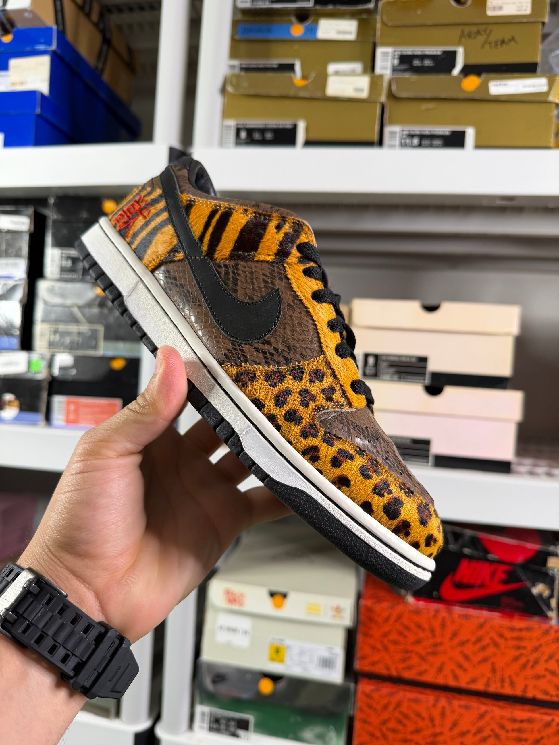 Nike Beast Pack - Size 8