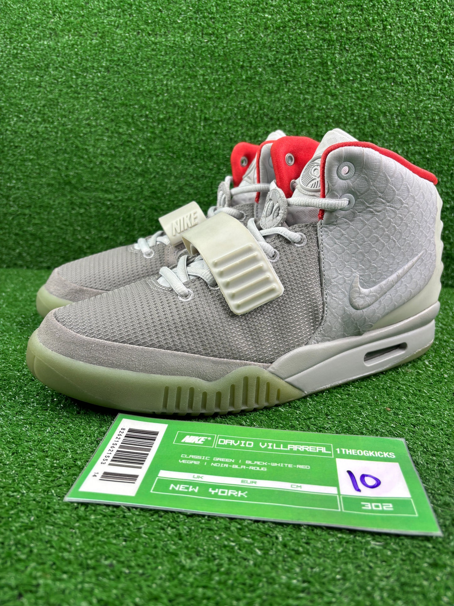 Nike Air Yeezy 2 Plat - Size 10