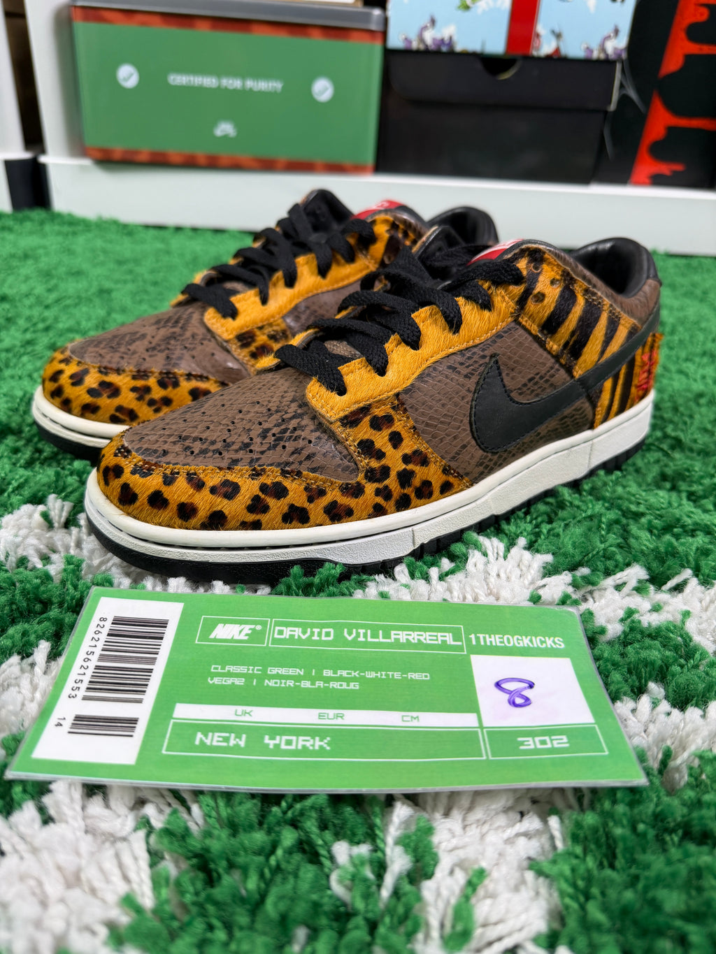 Nike Beast Pack - Size 8