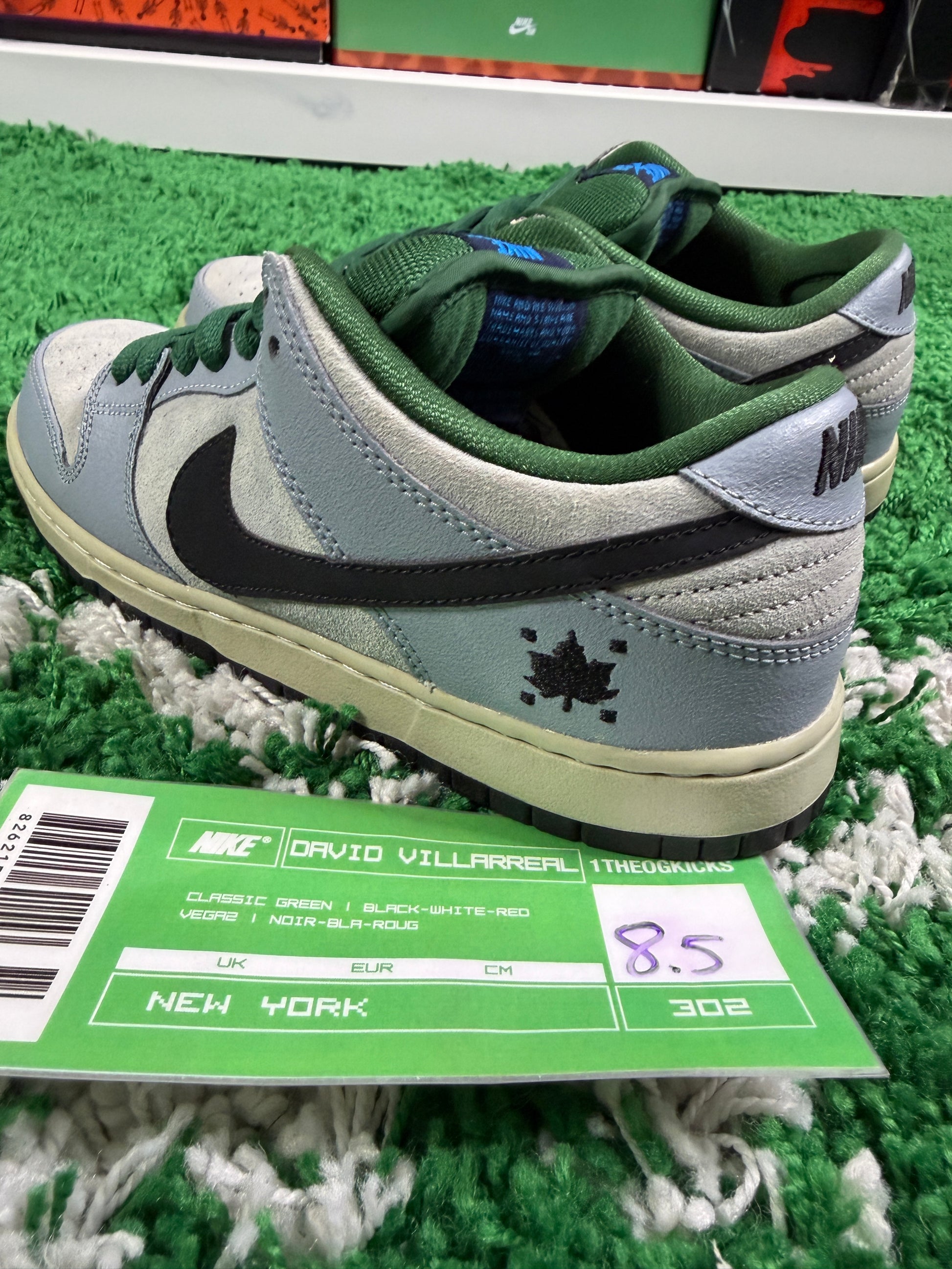 Nike Sb Maple Leafs - Size 8.5